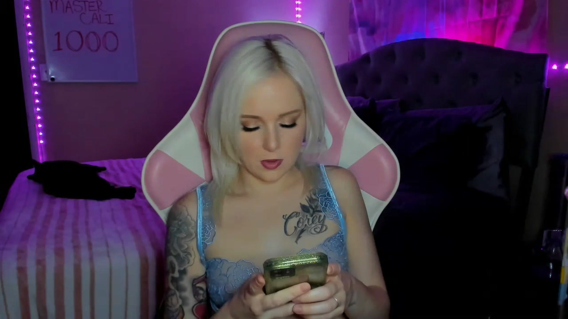 Gallery image thumbnail from LizzySmallz's myfreecams stream on, 07/10/2023, 09:55 image 5 of 20