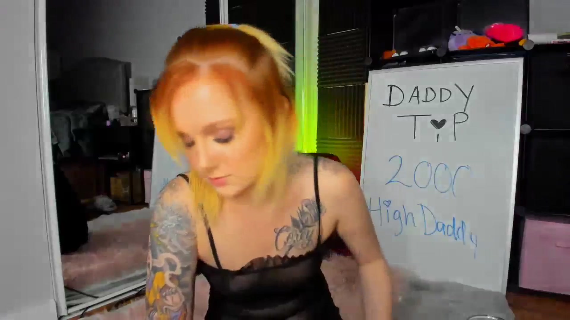 Gallery image thumbnail from LizzySmallz's myfreecams stream on, 01/14/2024, 10:14 image 5 of 20