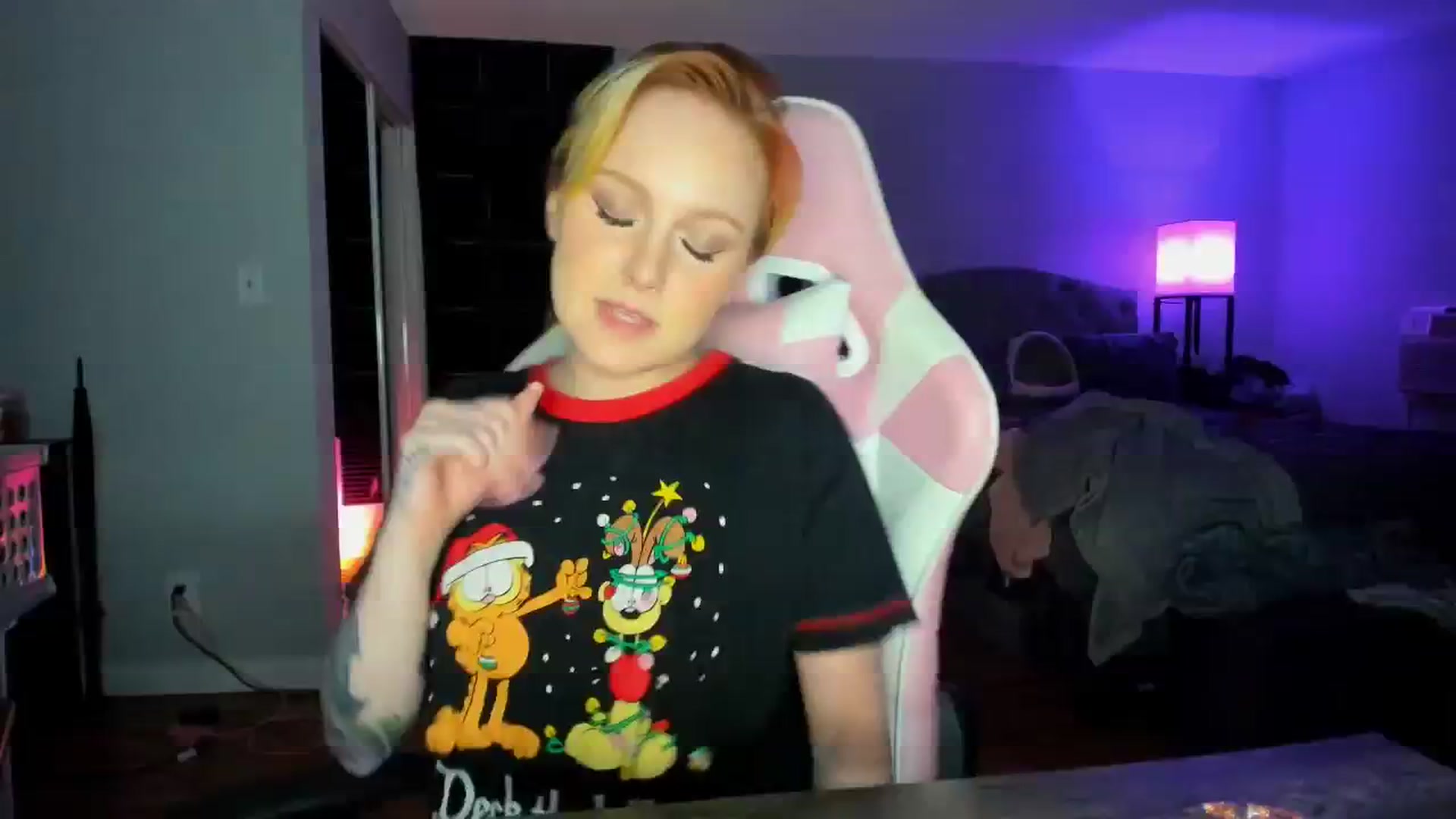 Gallery image thumbnail from LizzySmallz's myfreecams stream on, 01/17/2024, 14:10 image 1 of 20