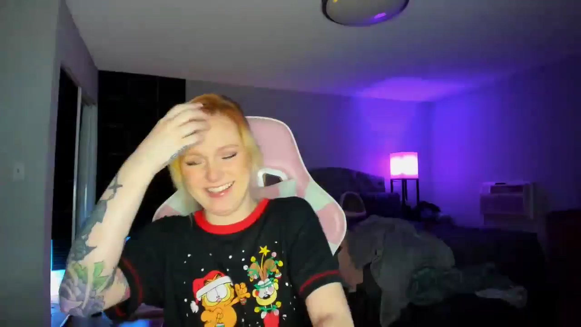 Gallery image thumbnail from LizzySmallz's myfreecams stream on, 01/17/2024, 14:10 image 4 of 20