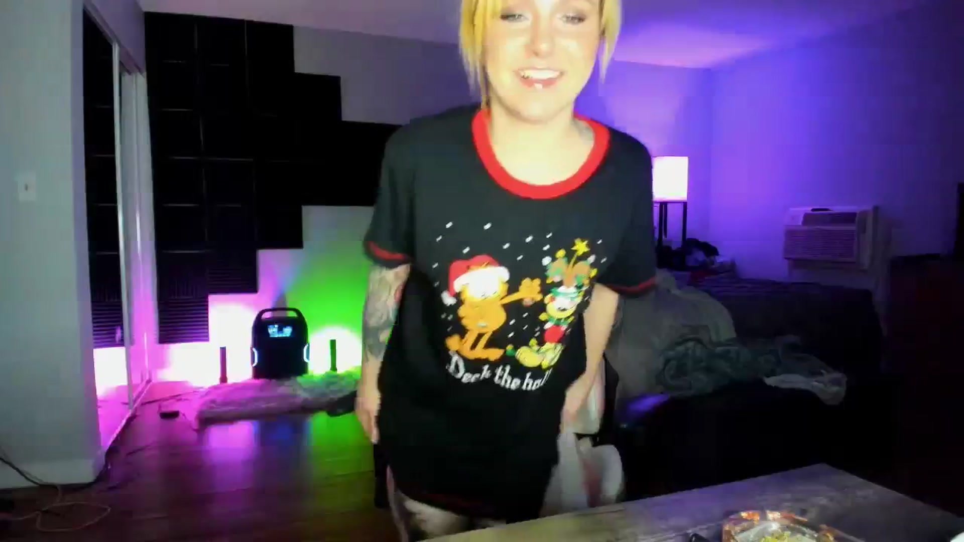 Gallery image thumbnail from LizzySmallz's myfreecams stream on, 01/17/2024, 14:10 image 2 of 20
