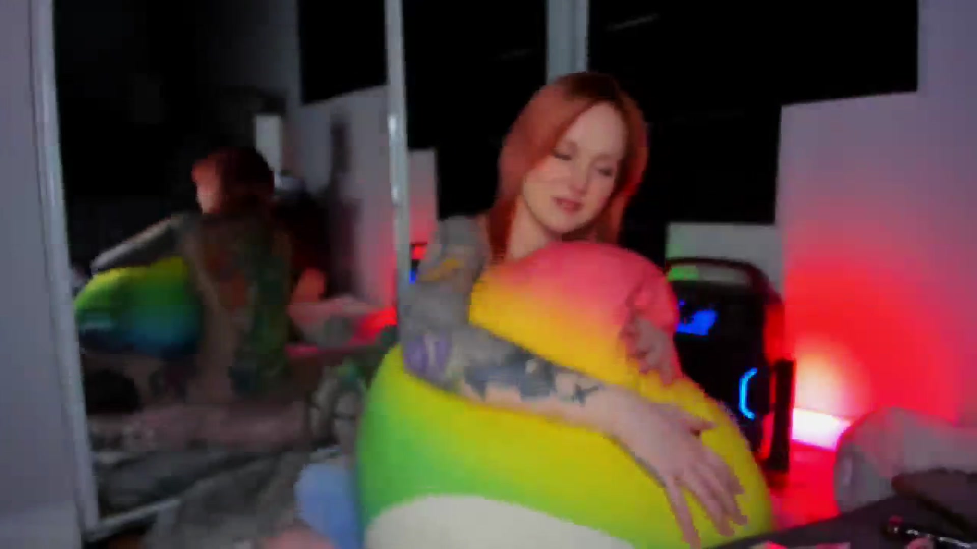 Gallery image thumbnail from LizzySmallz's myfreecams stream on, 01/23/2024, 11:10 image 9 of 20