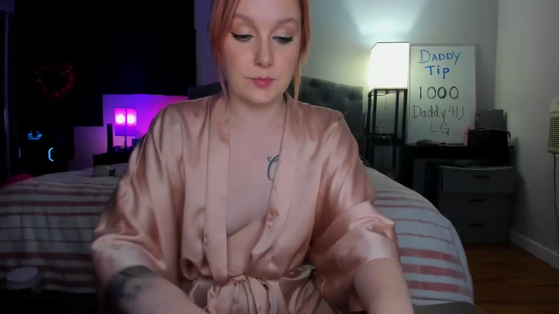 Gallery image thumbnail from LizzySmallz's myfreecams stream on, 02/03/2024, 11:37 image 15 of 20