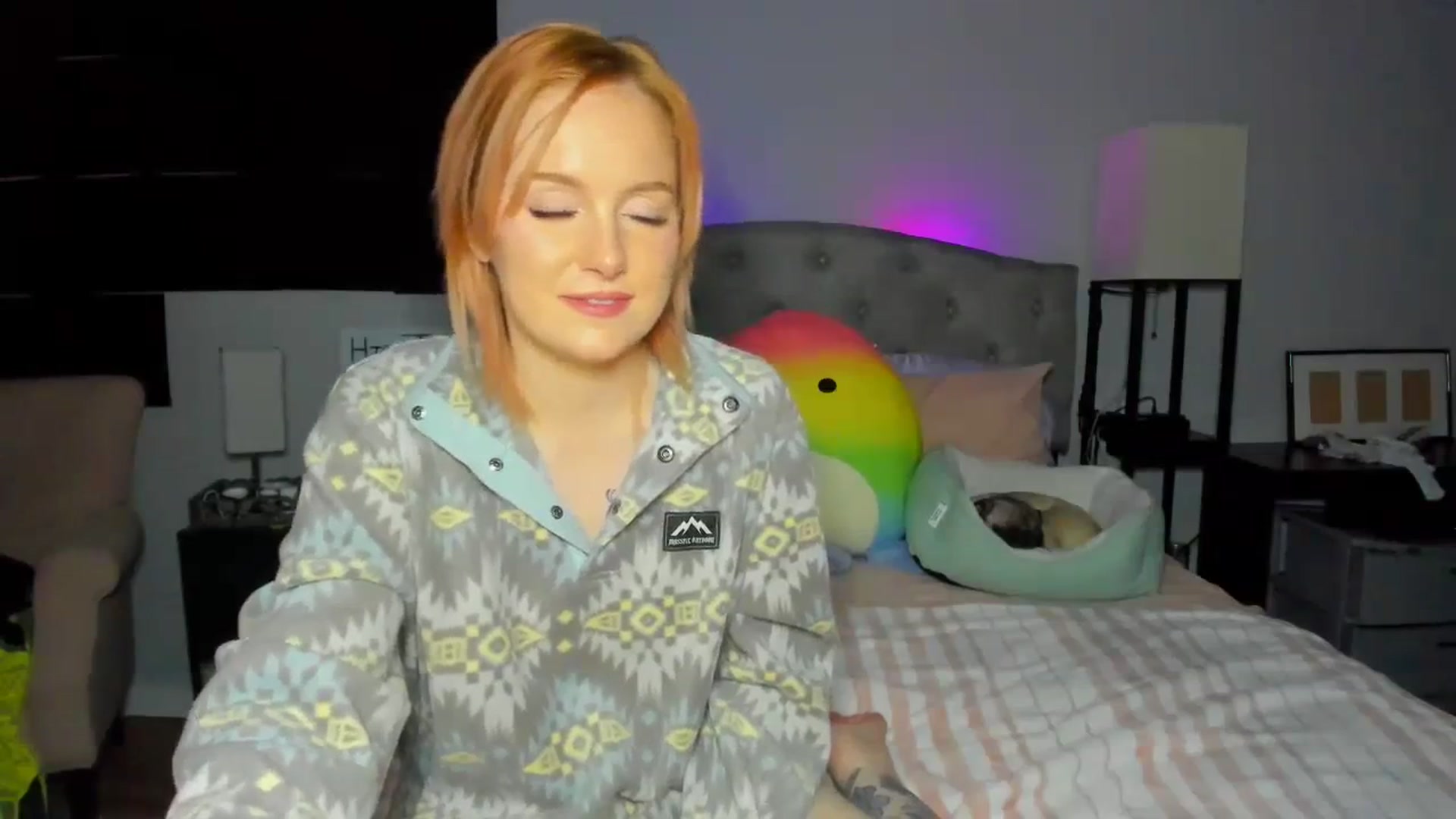 Gallery image thumbnail from LizzySmallz's myfreecams stream on, 03/10/2024, 12:24 image 20 of 20