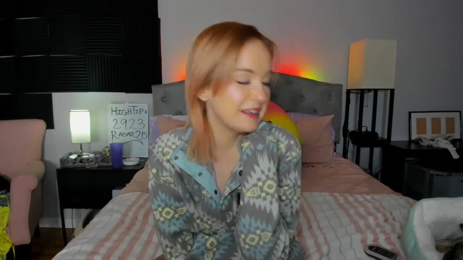 Gallery image thumbnail from LizzySmallz's myfreecams stream on, 03/10/2024, 12:24 image 2 of 20