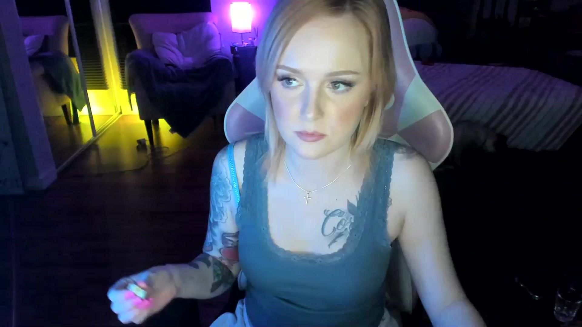 Gallery image thumbnail from LizzySmallz's myfreecams stream on, 04/09/2024, 10:14 image 1 of 20