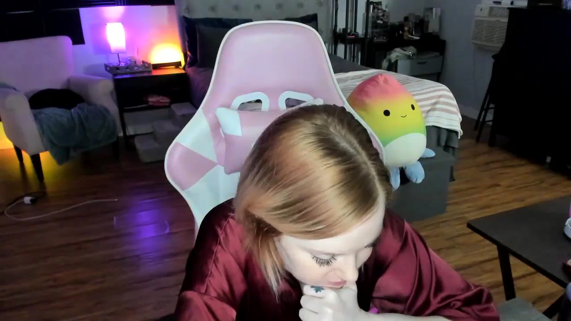Gallery image thumbnail from LizzySmallz's myfreecams stream on, 04/14/2024, 12:40 image 12 of 20