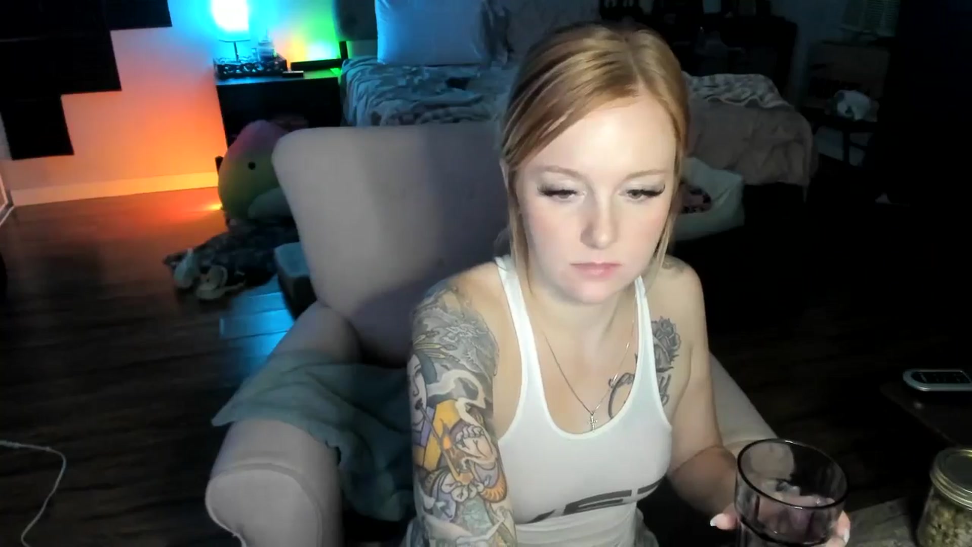 Gallery image thumbnail from LizzySmallz's myfreecams stream on, 04/28/2024, 08:49 image 9 of 20