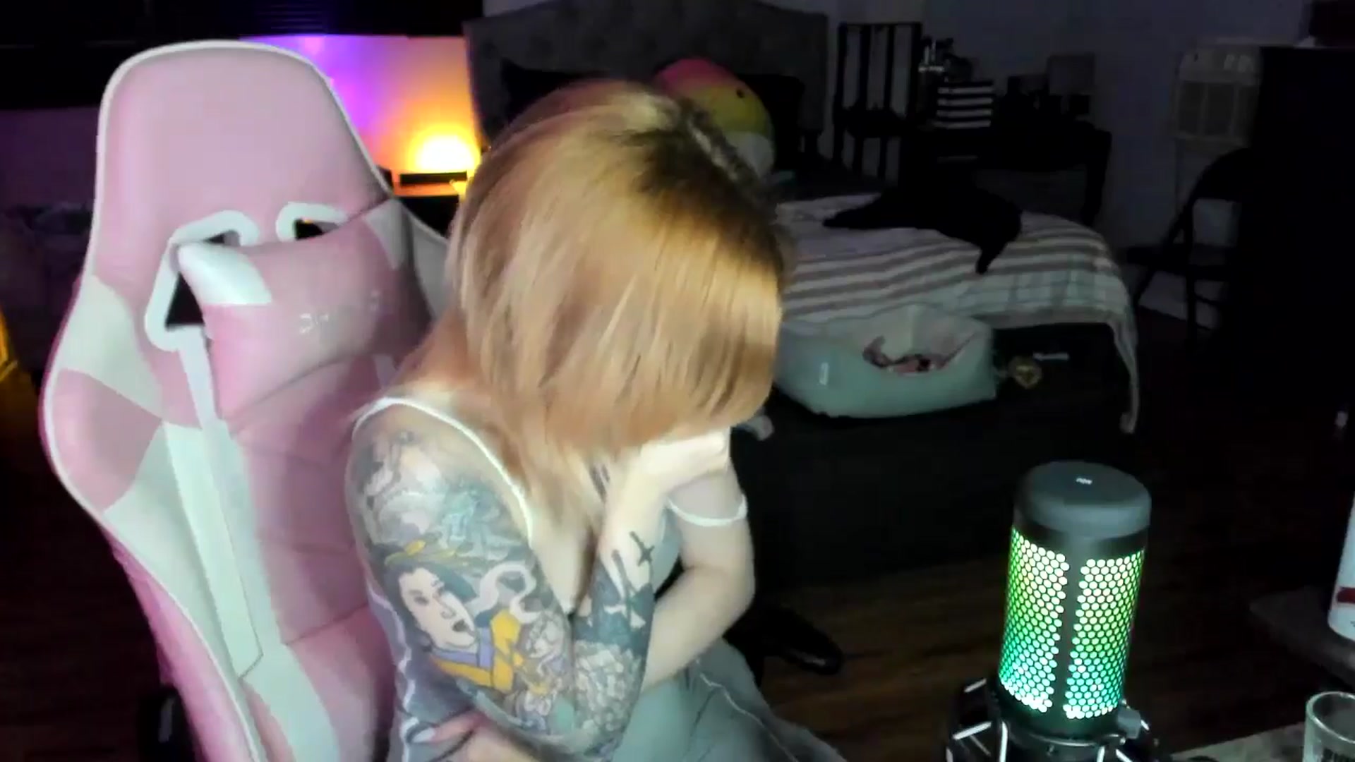 Gallery image thumbnail from LizzySmallz's myfreecams stream on, 05/10/2024, 07:49 image 20 of 20