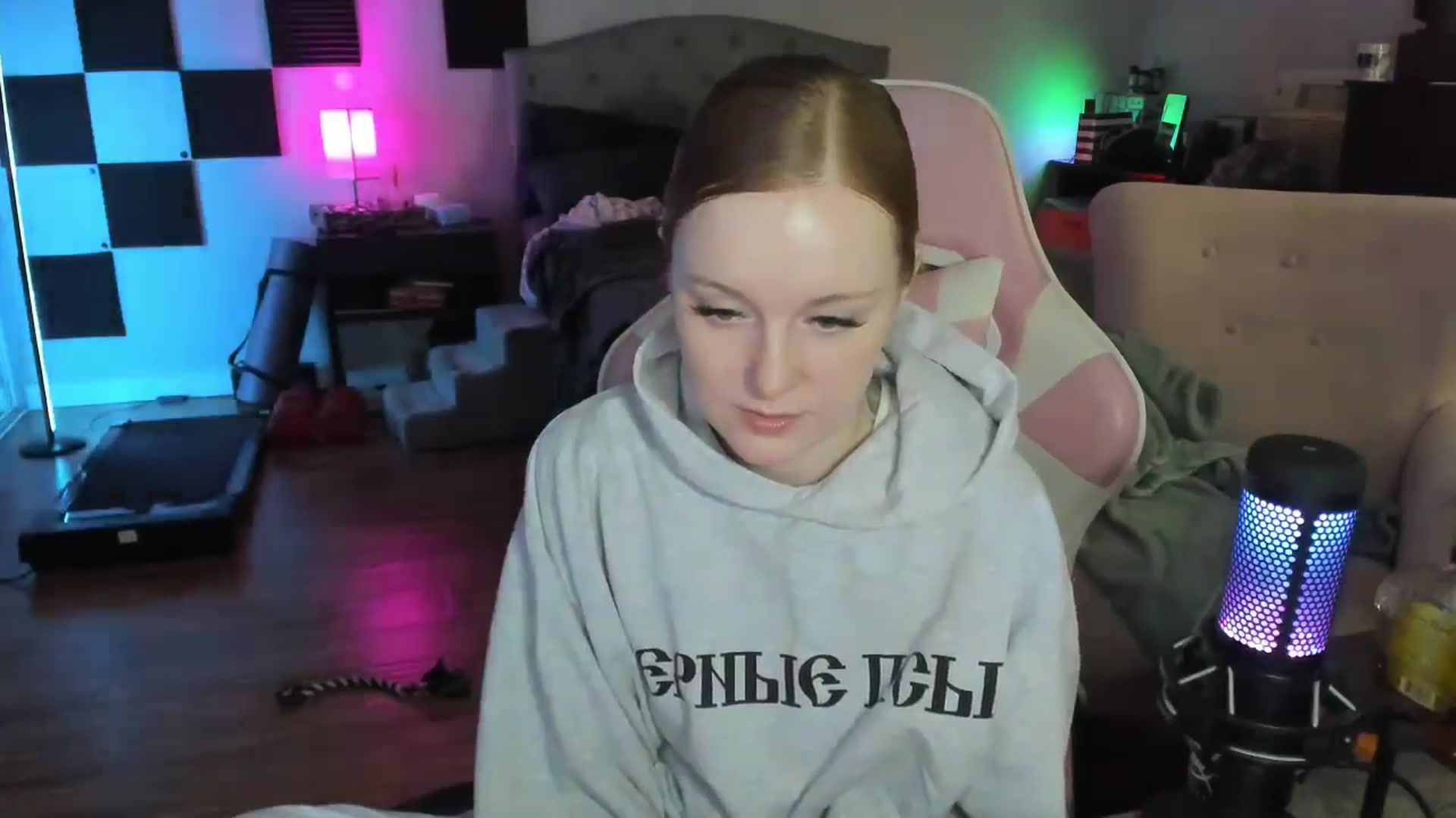 Gallery image thumbnail from LizzySmallz's myfreecams stream on, 05/31/2024, 08:46 image 20 of 20