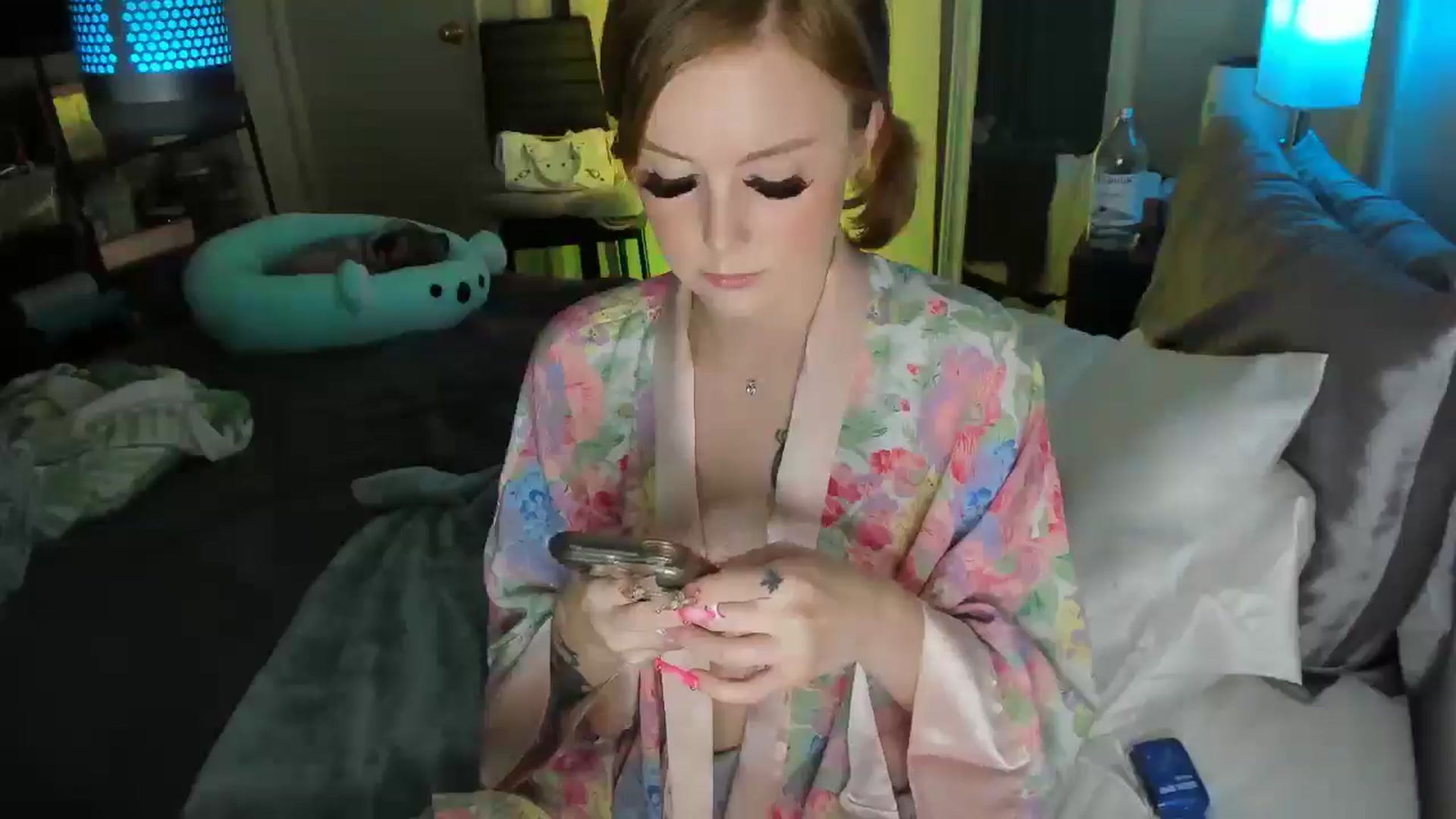 Gallery image thumbnail from LizzySmallz's myfreecams stream on, 07/16/2025, 09:54 image 13 of 20