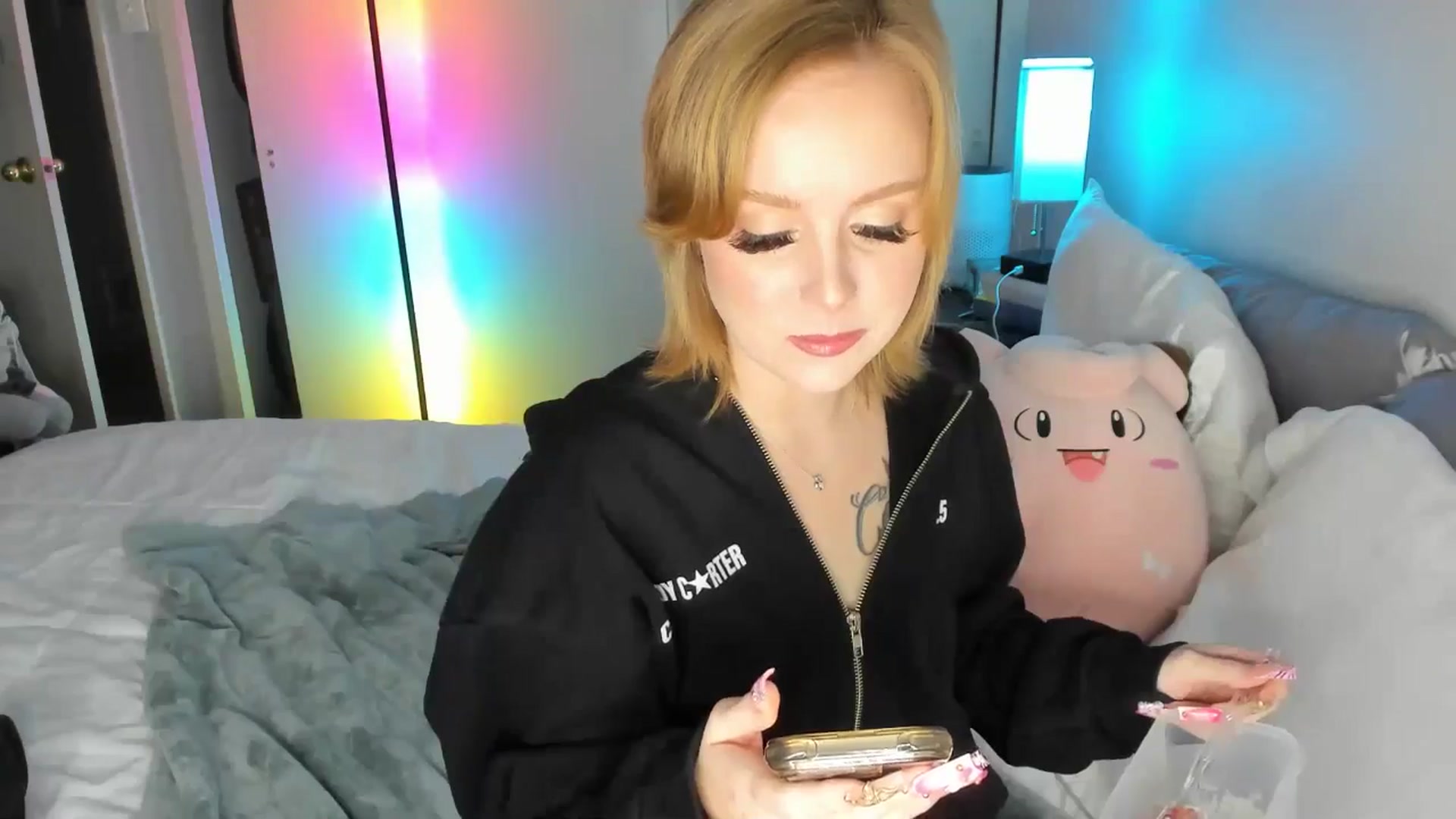 Gallery image thumbnail from LizzySmallz's myfreecams stream on, 07/26/2025, 10:41 image 7 of 20