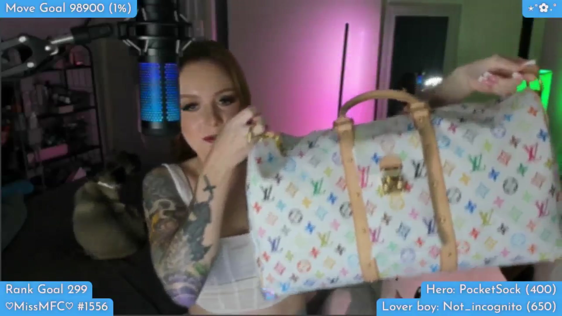 Gallery image thumbnail from LizzySmallz's myfreecams stream on, 08/12/2025, 05:04 image 16 of 20