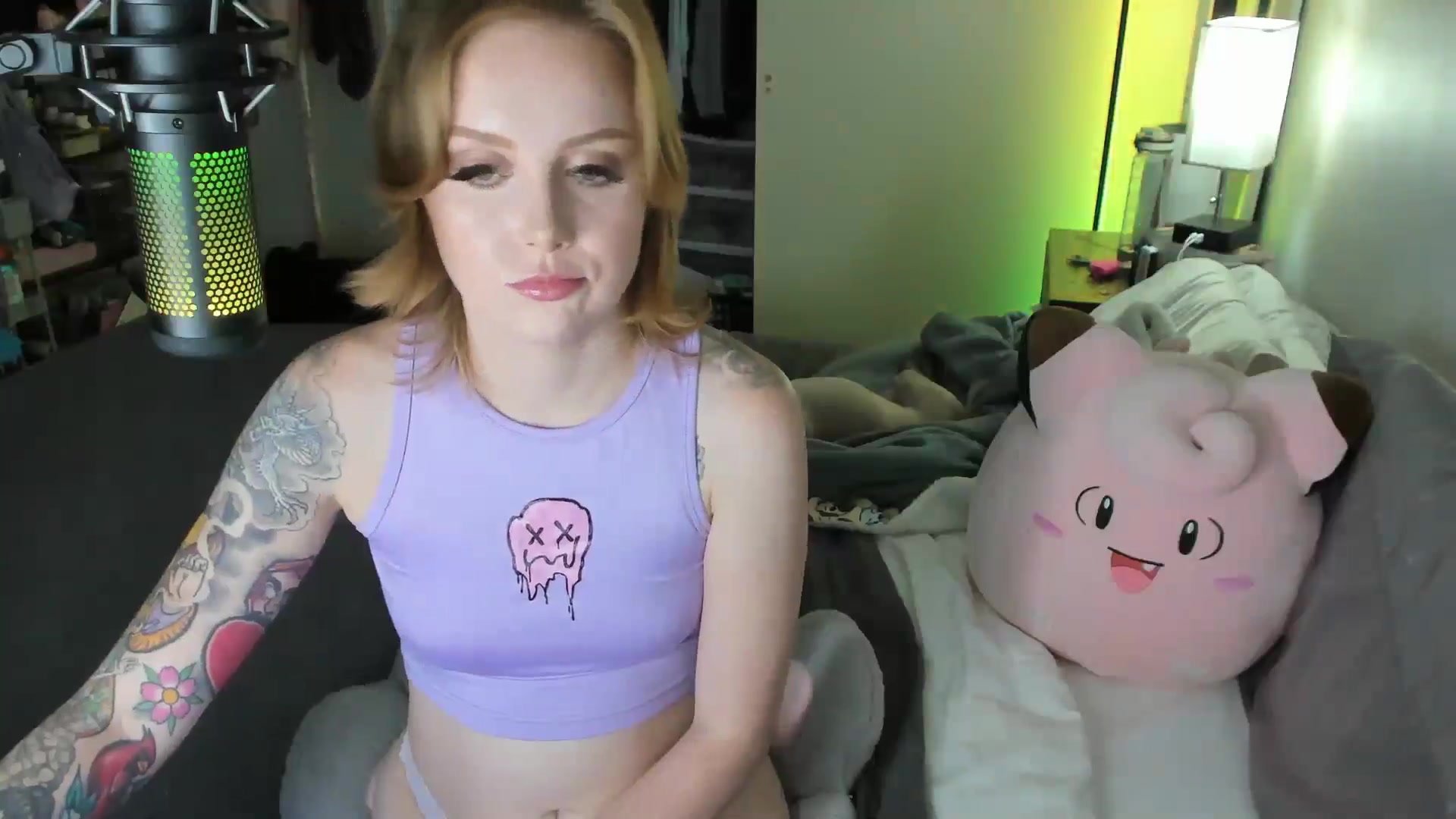 Gallery image thumbnail from LizzySmallz's myfreecams stream on, 08/18/2025, 06:08 image 13 of 20