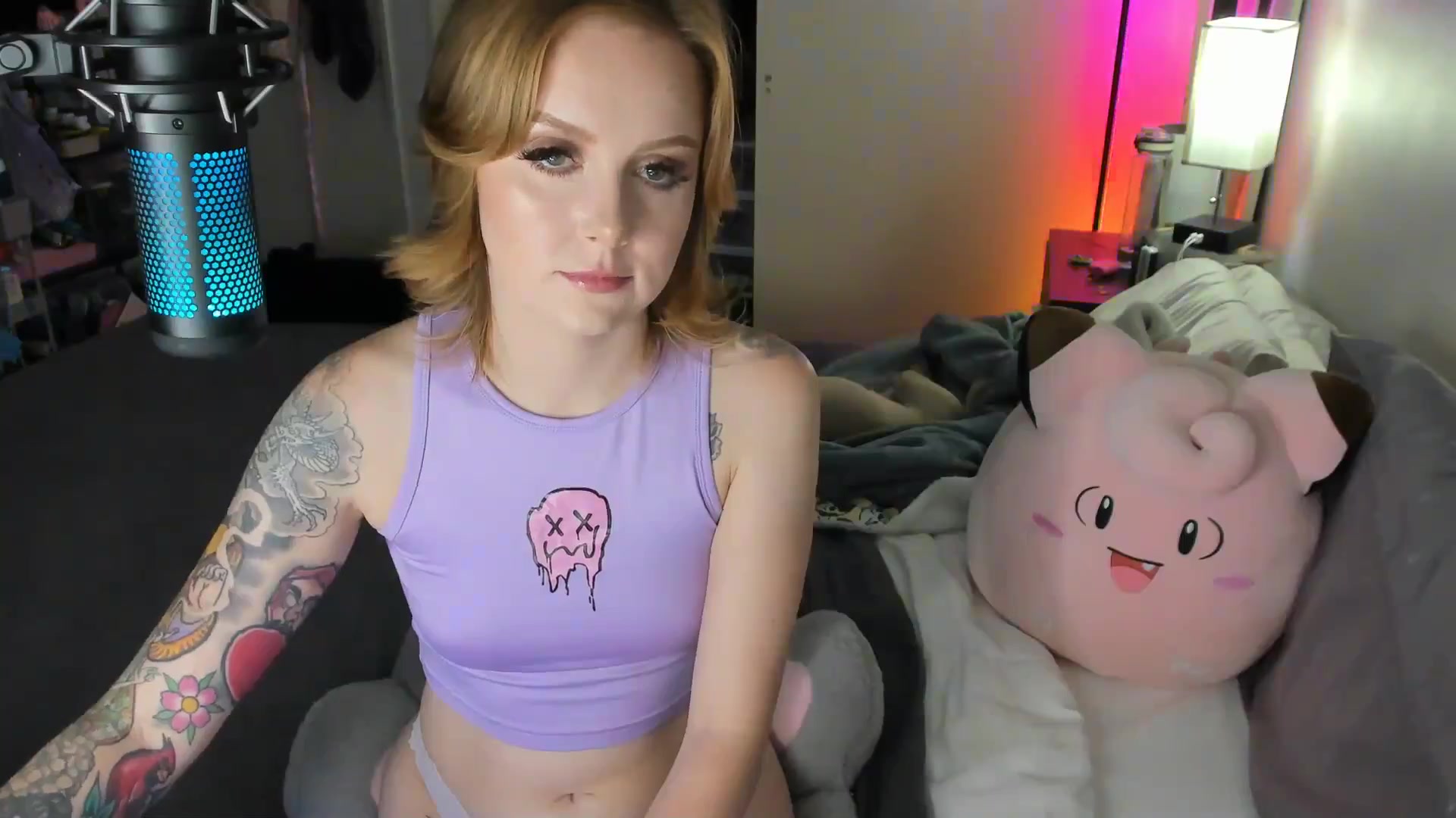 Gallery image thumbnail from LizzySmallz's myfreecams stream on, 08/18/2025, 06:08 image 15 of 20
