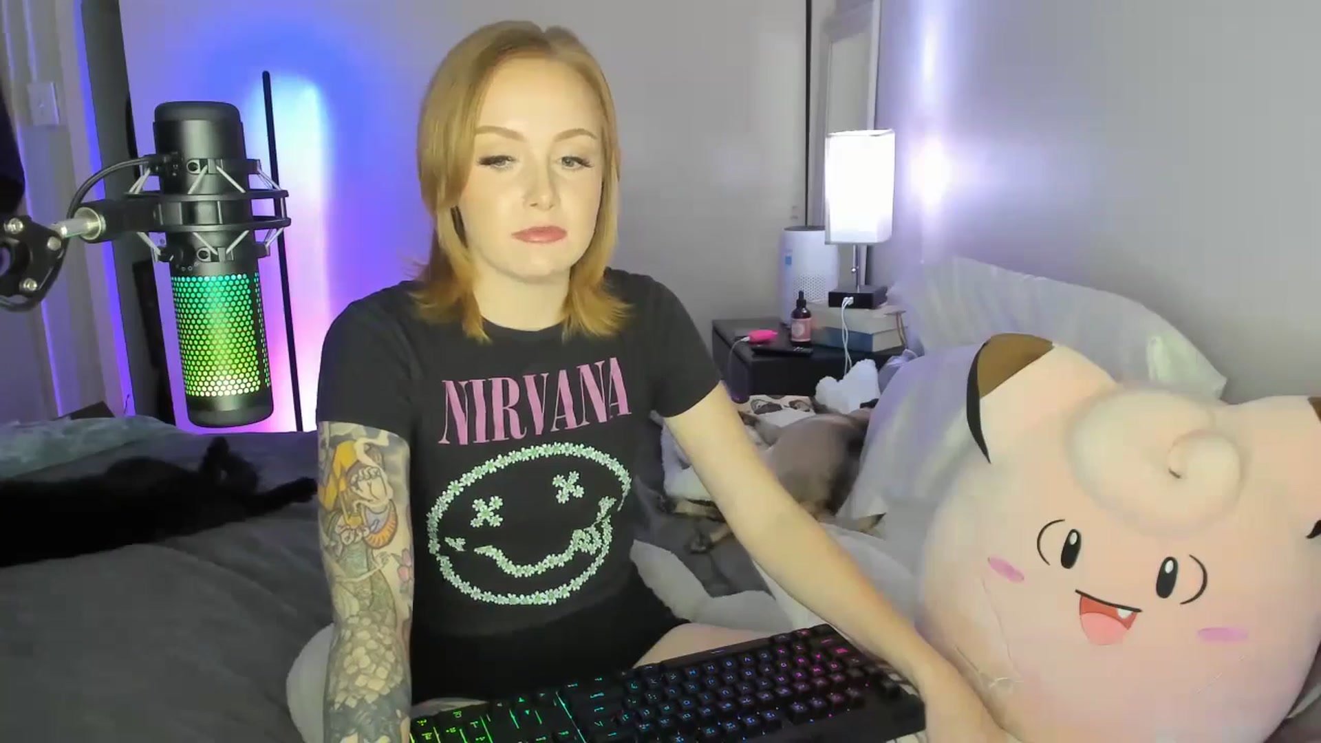 Gallery image thumbnail from LizzySmallz's myfreecams stream on, 08/21/2025, 07:43 image 9 of 20