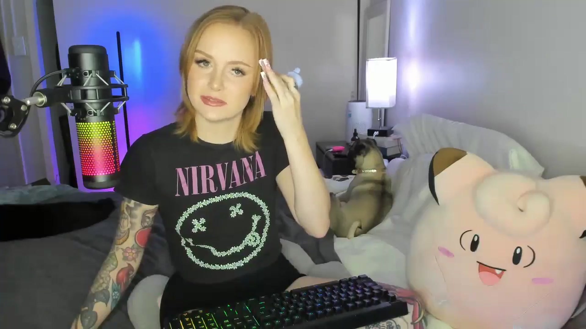 Gallery image thumbnail from LizzySmallz's myfreecams stream on, 08/21/2025, 07:43 image 8 of 20