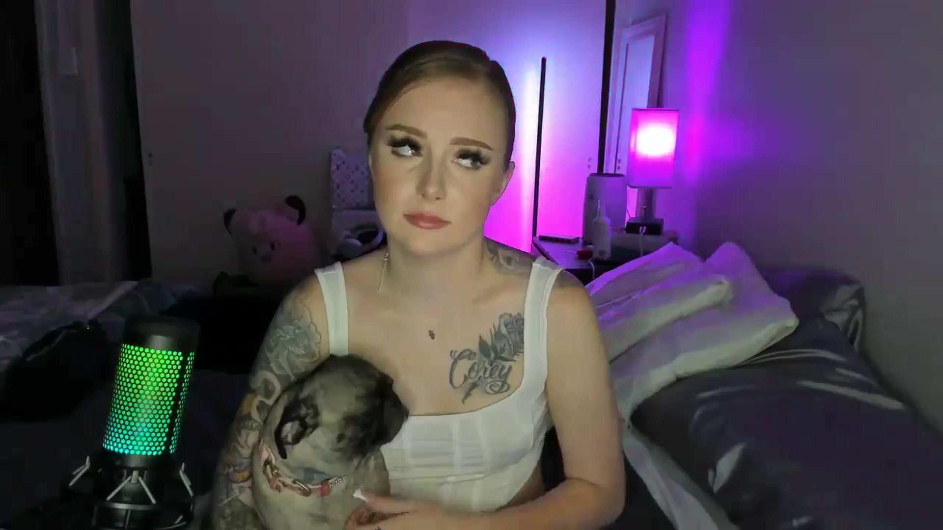 Gallery image thumbnail from LizzySmallz's myfreecams stream on, 09/03/2025, 02:48 image 19 of 20