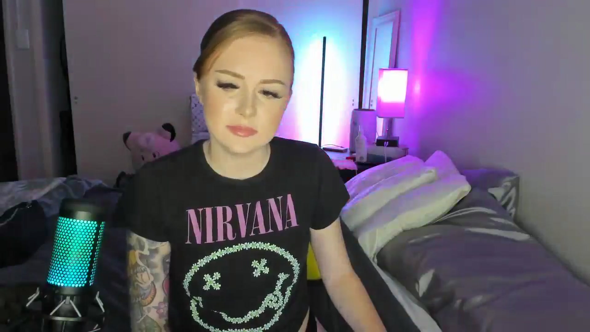 Gallery image thumbnail from LizzySmallz's myfreecams stream on, 09/03/2025, 02:48 image 9 of 20