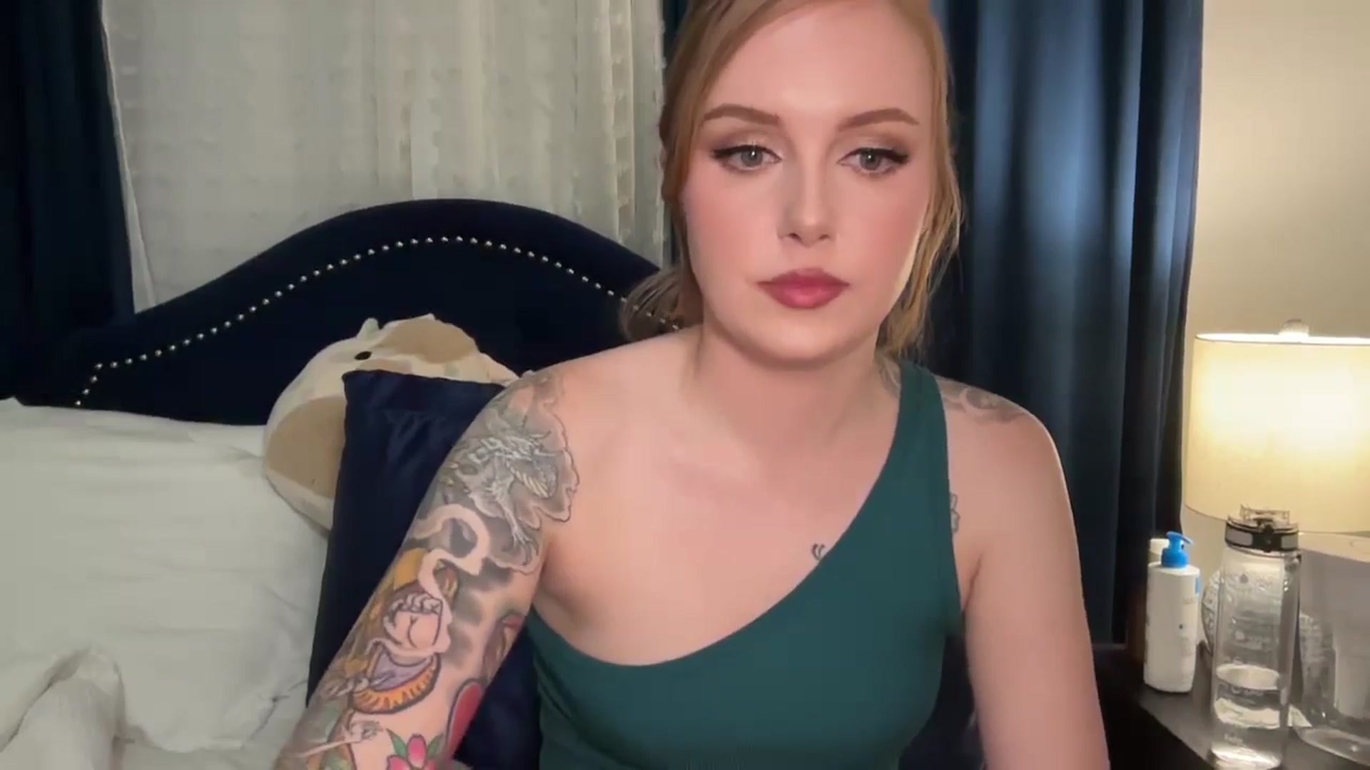 Gallery image thumbnail from LizzySmallz's myfreecams stream on, 09/22/2025, 08:15 image 3 of 20
