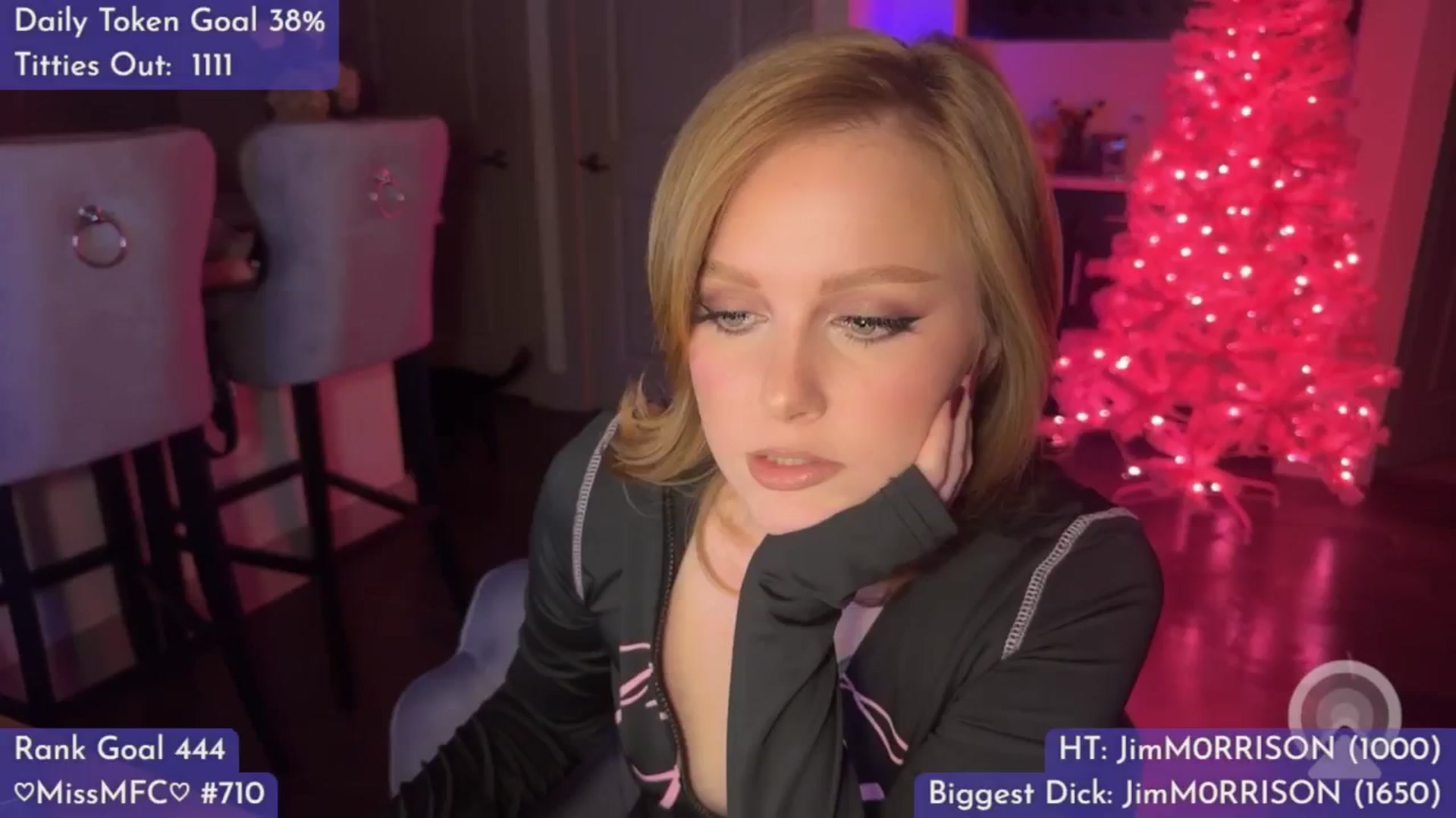 Gallery image thumbnail from LizzySmallz's myfreecams stream on, 11/09/2025, 12:44 image 15 of 20