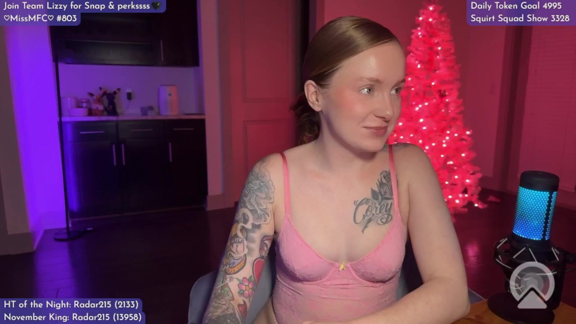 Gallery image thumbnail from LizzySmallz's myfreecams stream on, 11/19/2025, 09:59 image 11 of 20