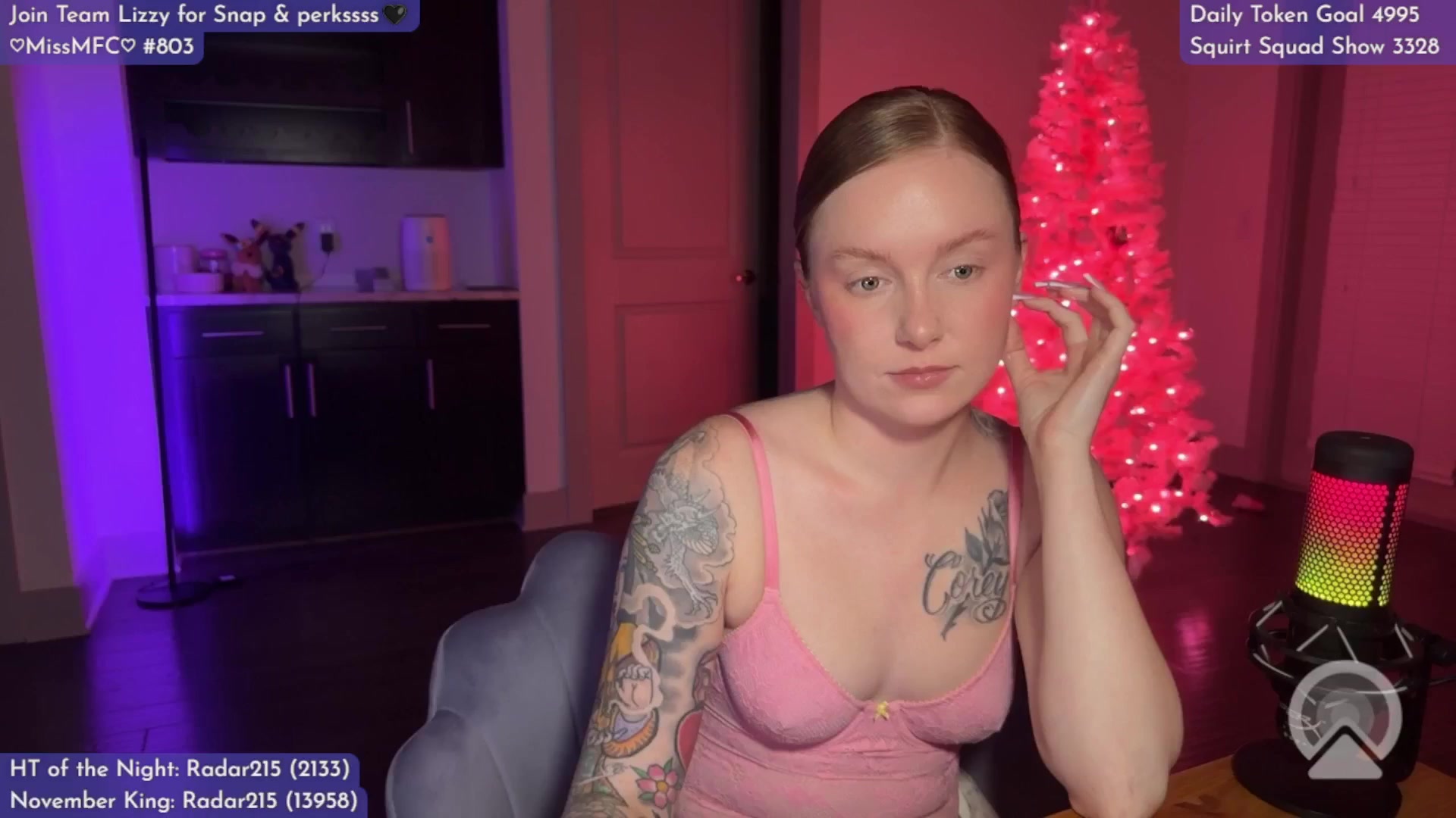 Gallery image thumbnail from LizzySmallz's myfreecams stream on, 11/19/2025, 09:59 image 9 of 20