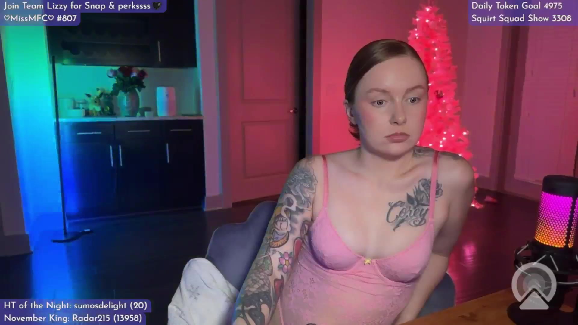 Gallery image thumbnail from LizzySmallz's myfreecams stream on, 11/19/2025, 11:05 image 18 of 20