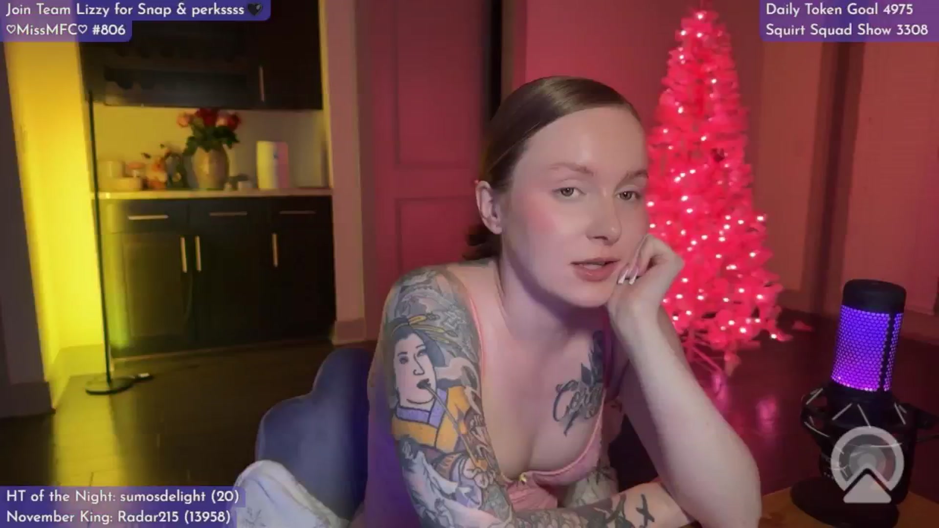 Gallery image thumbnail from LizzySmallz's myfreecams stream on, 11/19/2025, 11:05 image 9 of 20