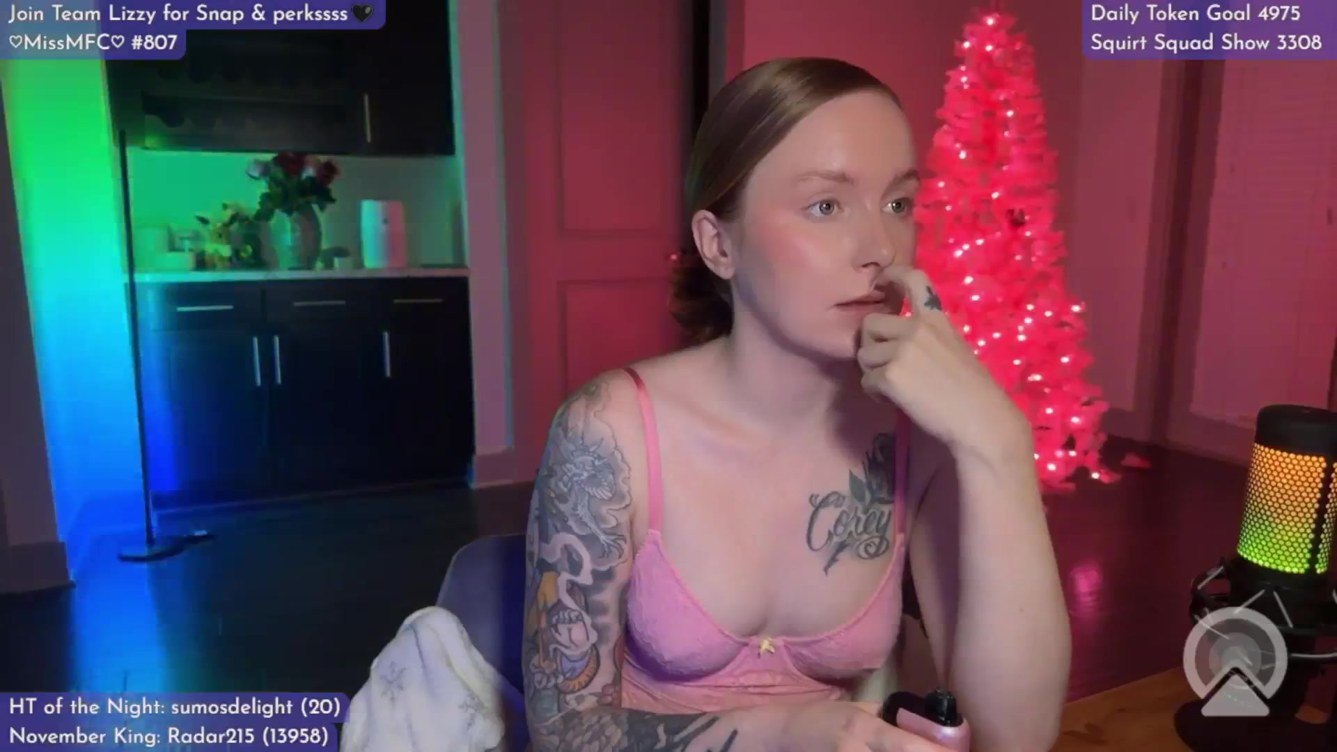 Gallery image thumbnail from LizzySmallz's myfreecams stream on, 11/19/2025, 11:05 image 11 of 20