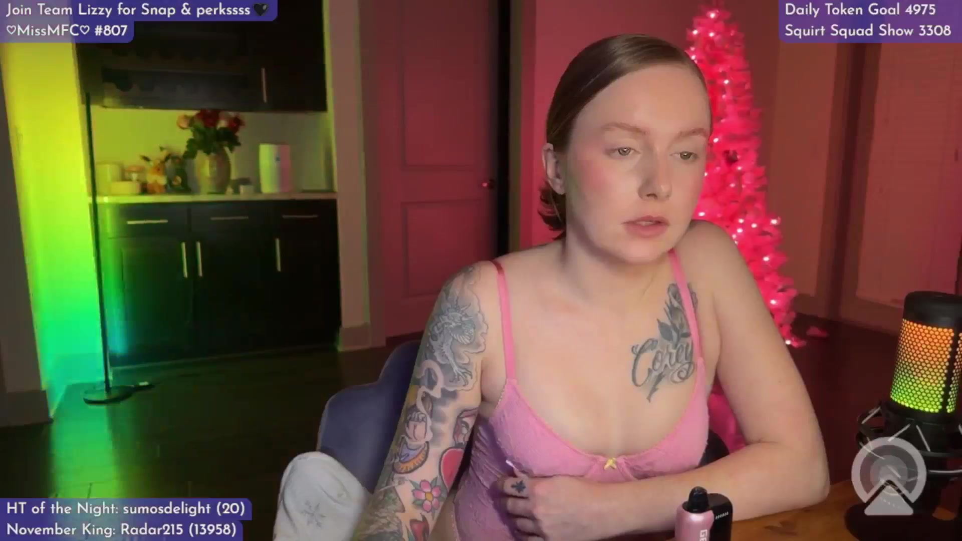 Gallery image thumbnail from LizzySmallz's myfreecams stream on, 11/19/2025, 11:05 image 19 of 20