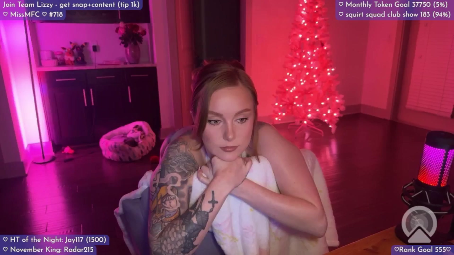 Gallery image thumbnail from LizzySmallz's myfreecams stream on, 11/21/2025, 09:38 image 18 of 20