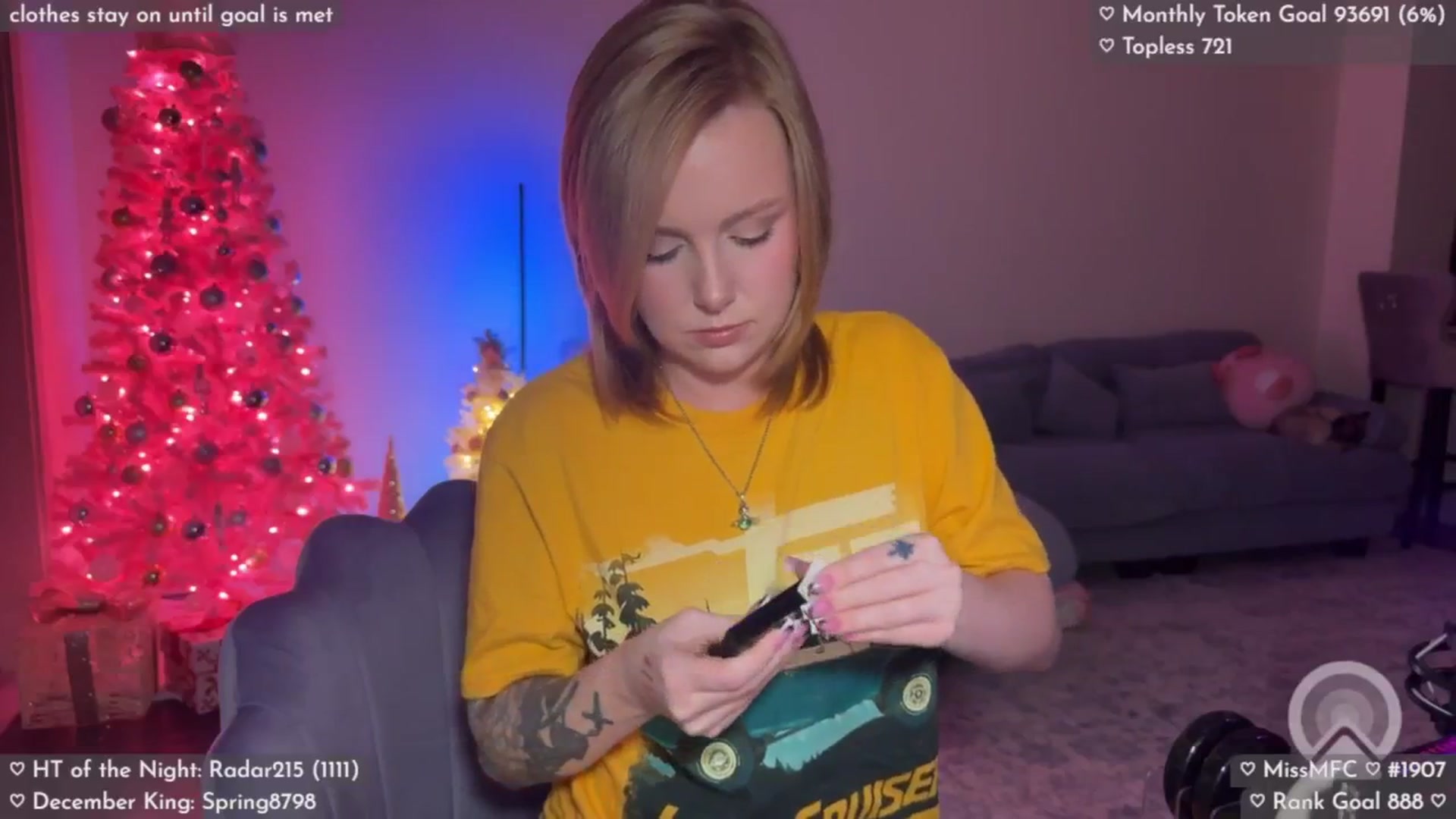 Gallery image thumbnail from LizzySmallz's myfreecams stream on, 12/09/2025, 10:36 image 8 of 20