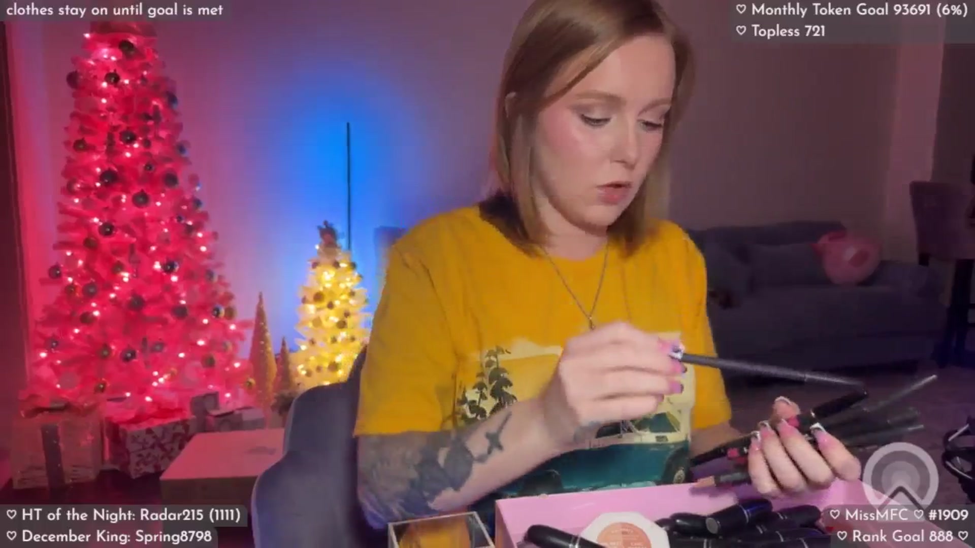 Gallery image thumbnail from LizzySmallz's myfreecams stream on, 12/09/2025, 10:36 image 4 of 20
