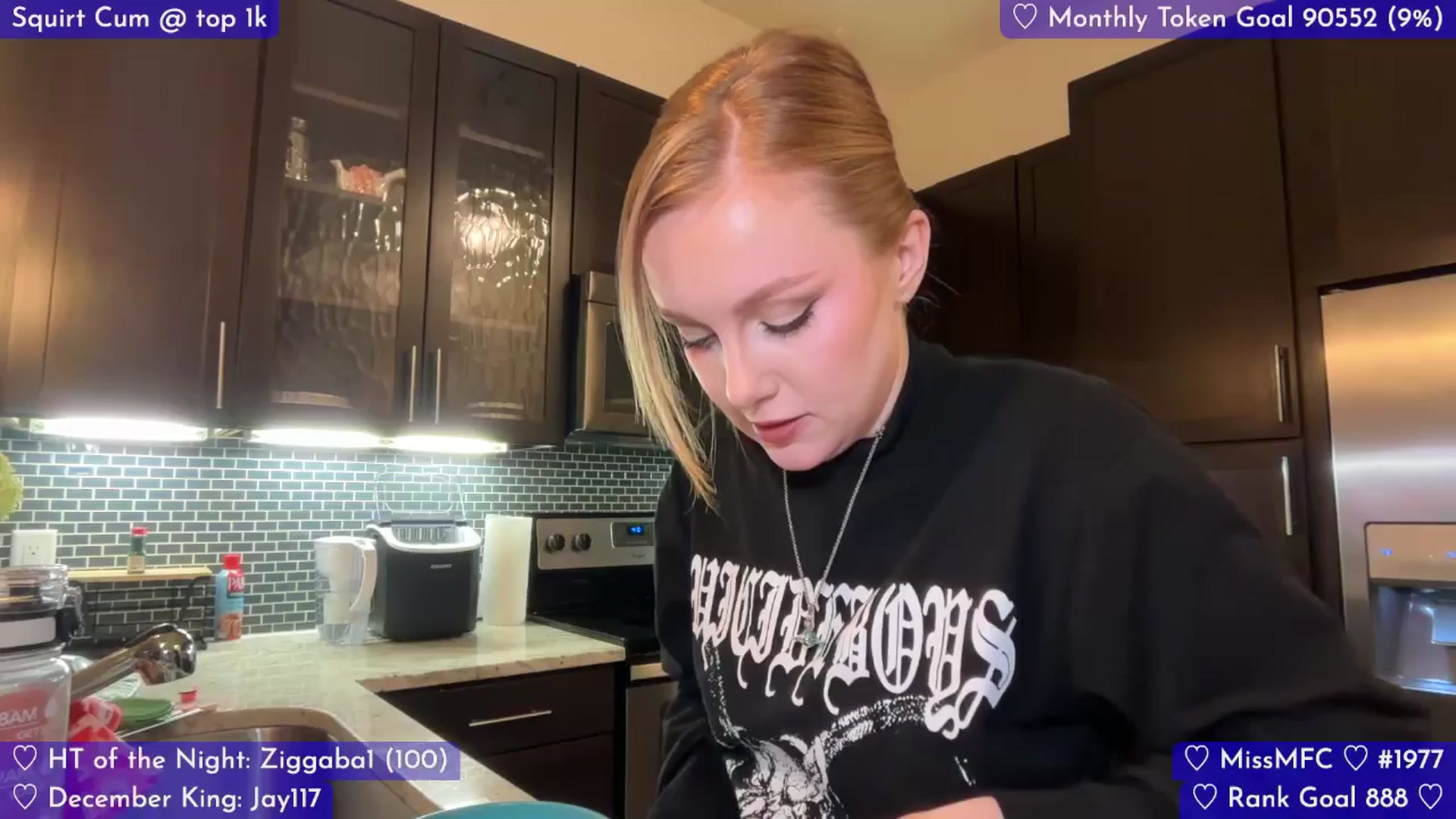 Gallery image thumbnail from LizzySmallz's myfreecams stream on, 12/13/2025, 09:51 image 12 of 20