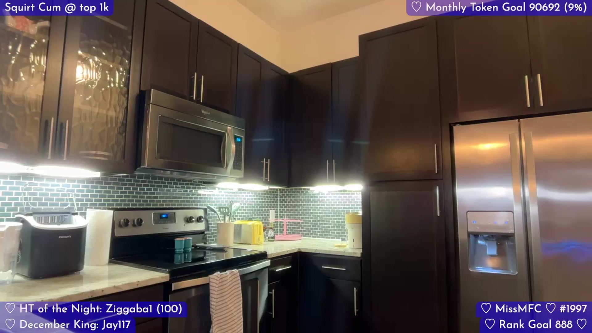 Gallery image thumbnail from LizzySmallz's myfreecams stream on, 12/13/2025, 09:51 image 2 of 20