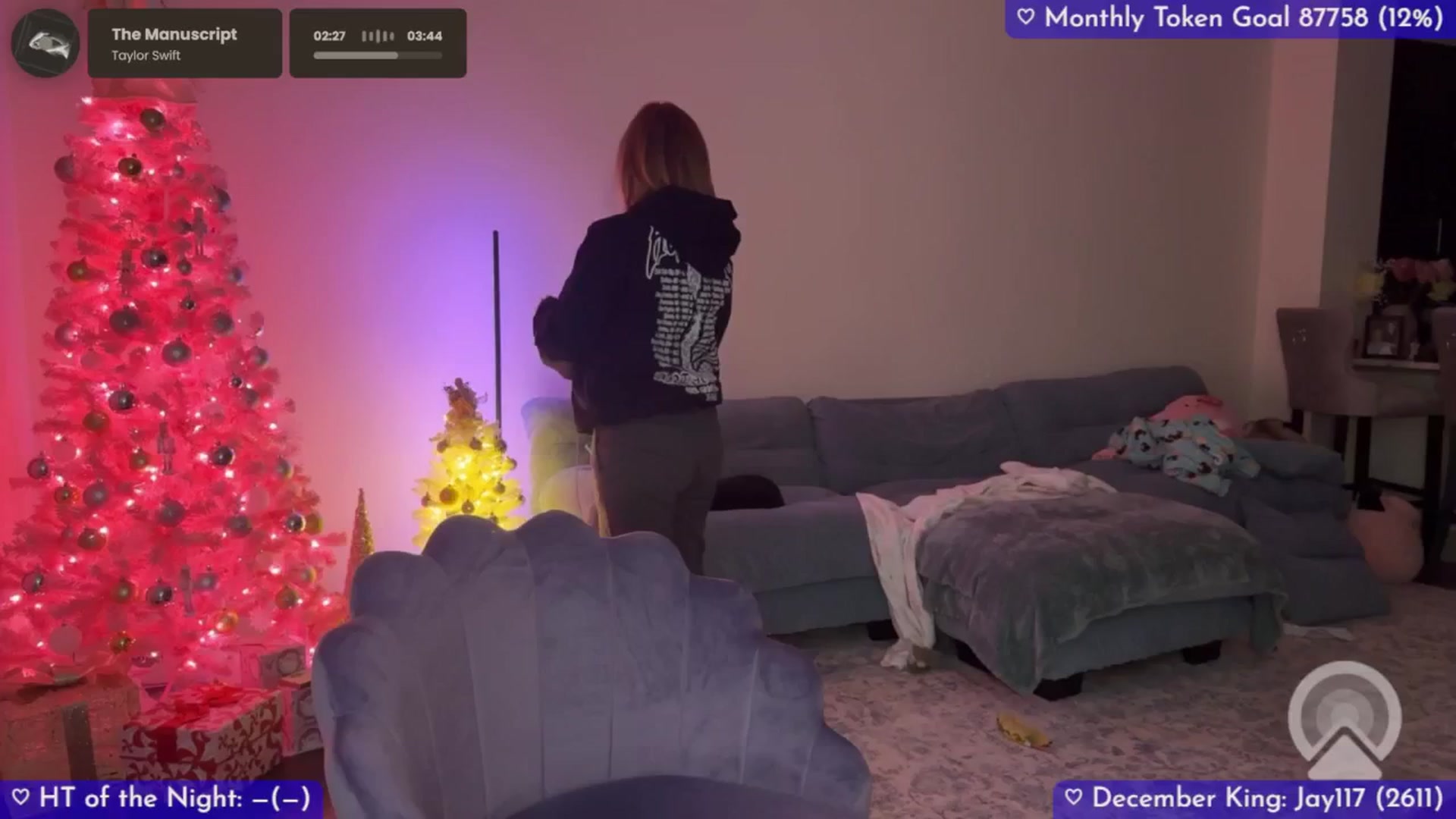 Gallery image thumbnail from LizzySmallz's myfreecams stream on, 12/15/2025, 10:03 image 1 of 20