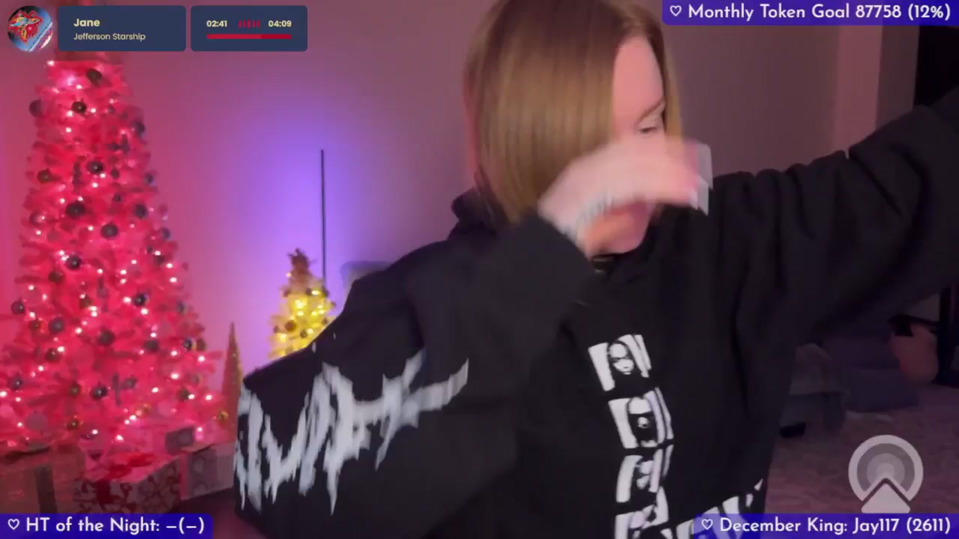 Gallery image thumbnail from LizzySmallz's myfreecams stream on, 12/15/2025, 10:03 image 3 of 20