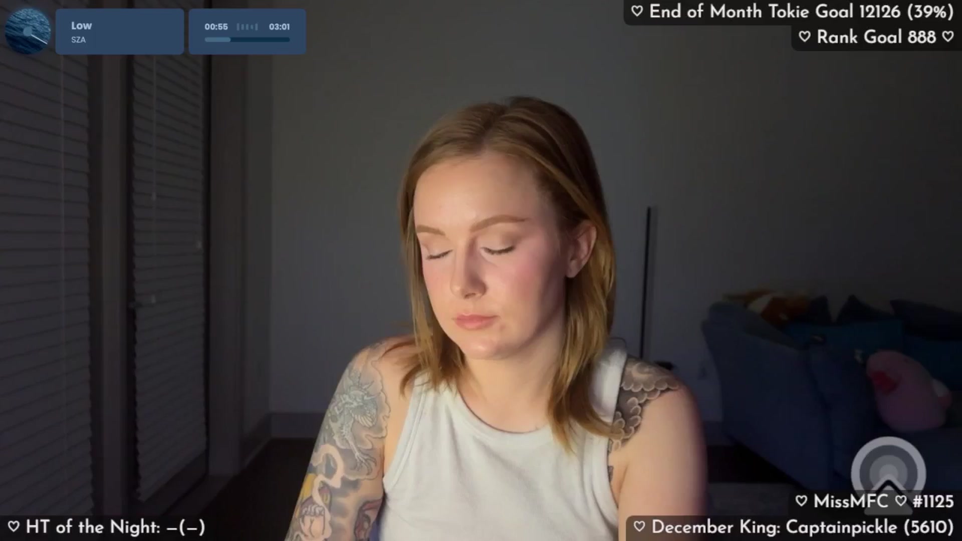 Gallery image thumbnail from LizzySmallz's myfreecams stream on, 01/01/2026, 05:21 image 1 of 20