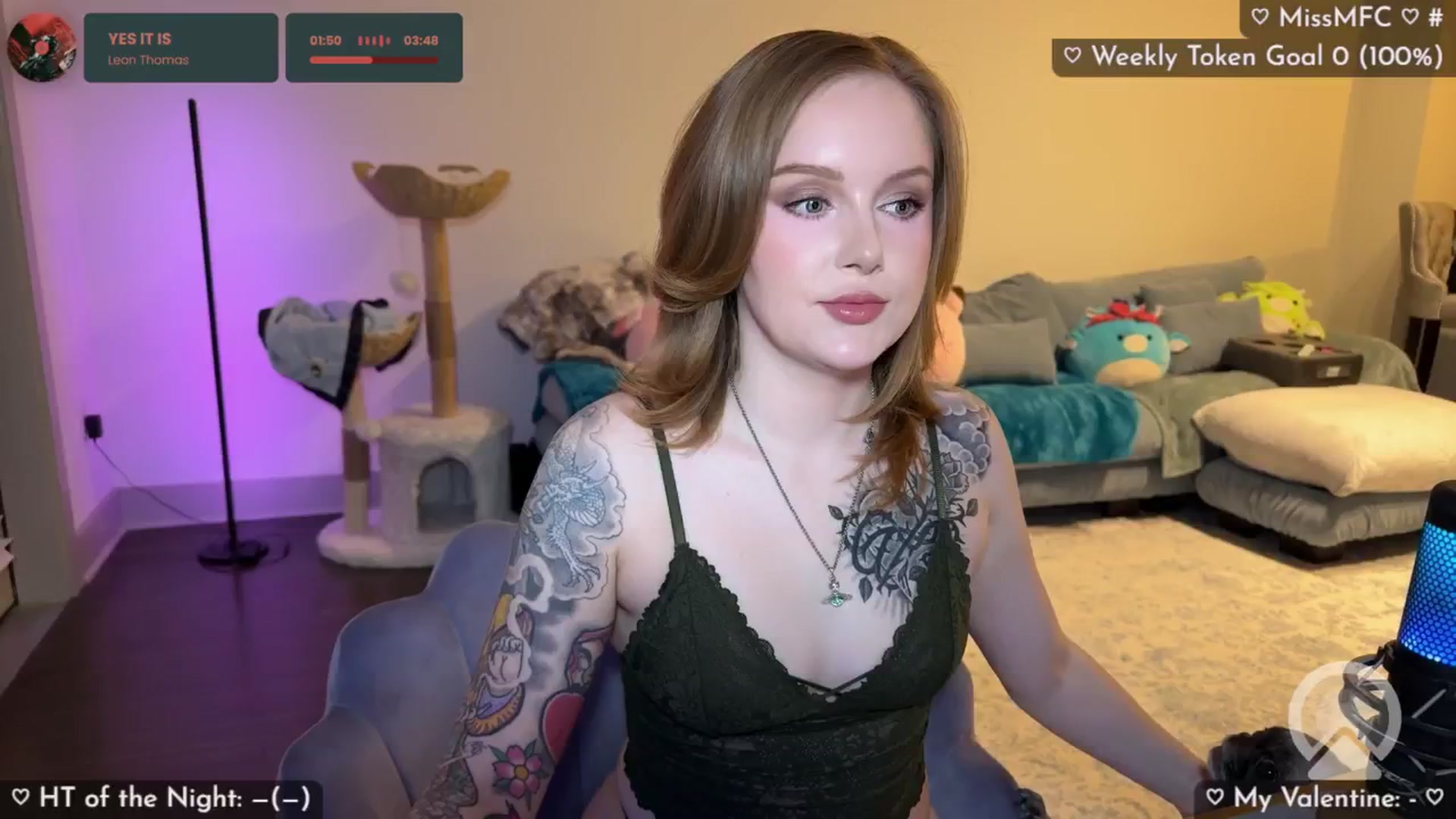 Gallery image thumbnail from LizzySmallz's myfreecams stream on, 02/03/2026, 24:56 image 11 of 20