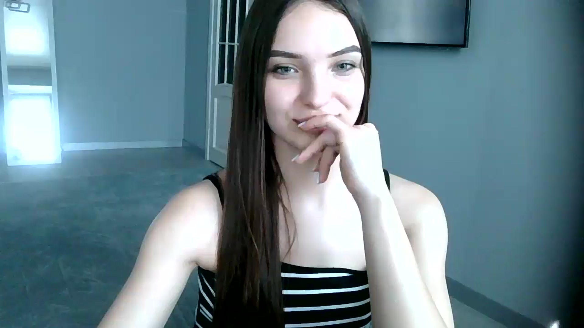 Gallery image thumbnail from LizzyStarr's myfreecams stream on, 04/04/2025, 09:14 image 17 of 20