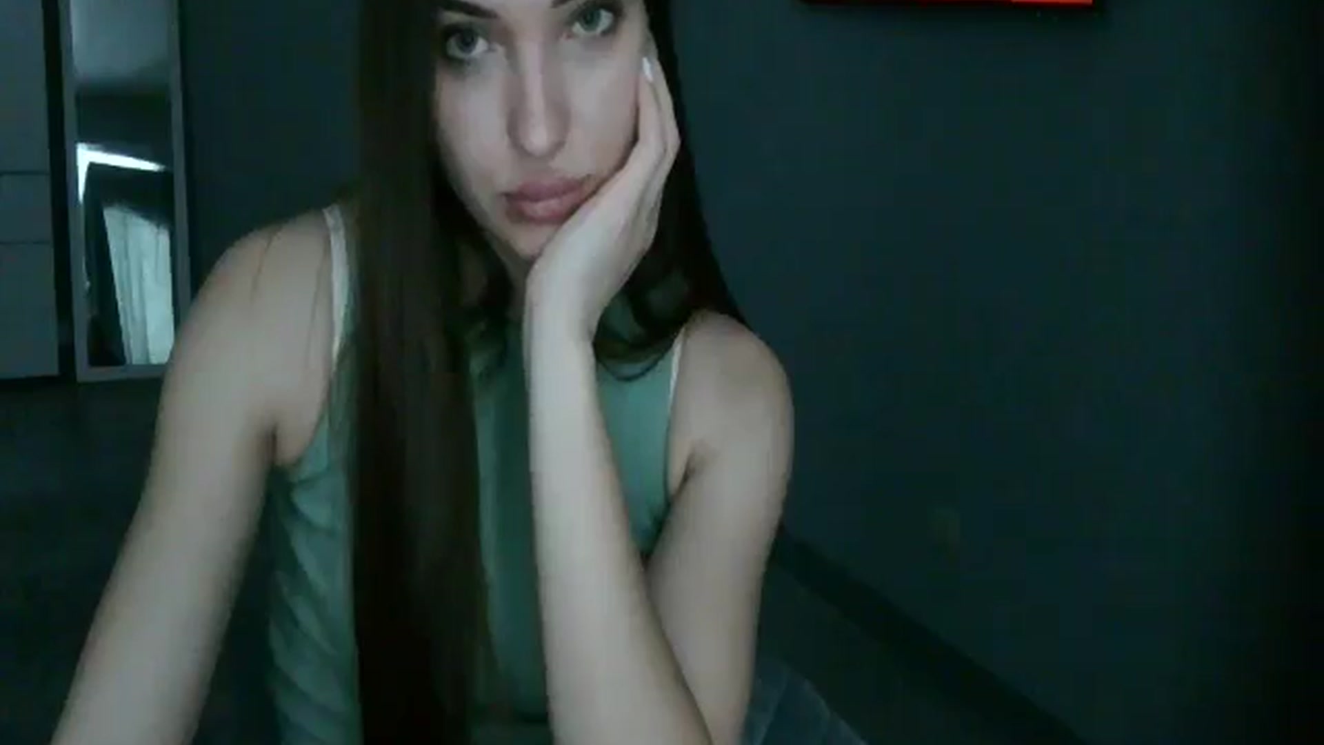 Gallery image thumbnail from LizzyStarr's myfreecams stream on, 04/05/2025, 09:00 image 15 of 20