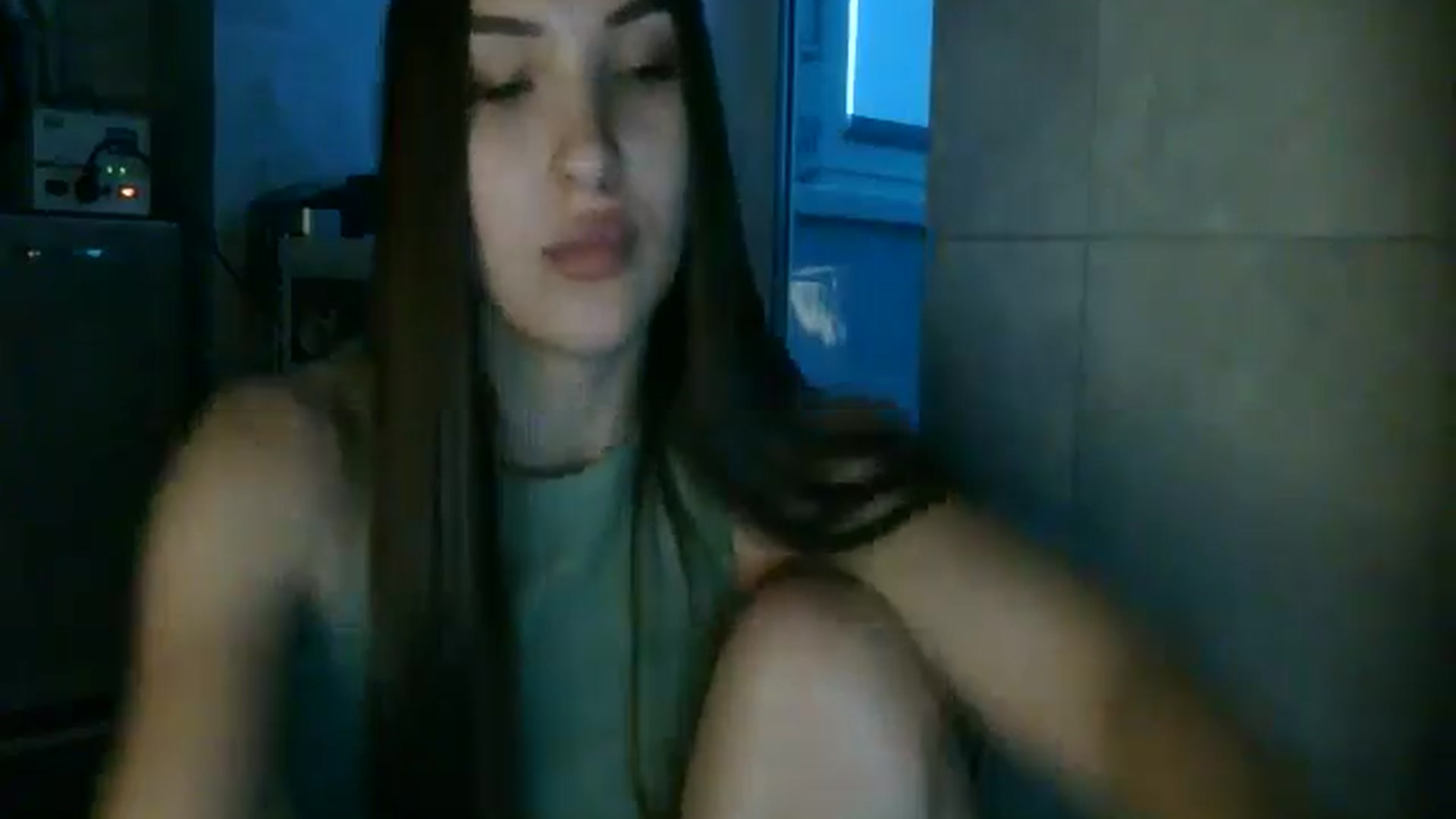 Gallery image thumbnail from LizzyStarr's myfreecams stream on, 04/09/2025, 17:05 image 17 of 20