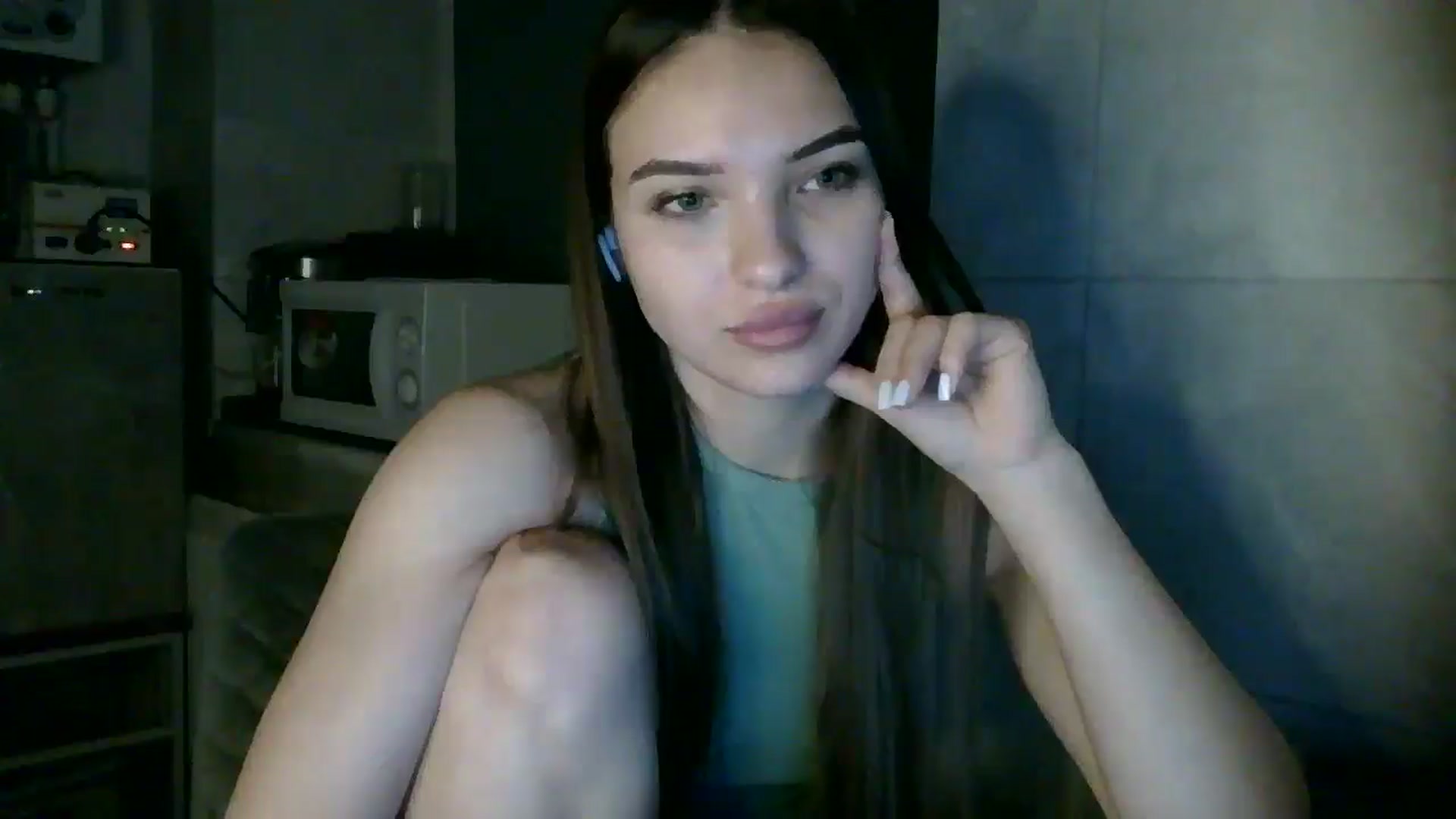 Gallery image thumbnail from LizzyStarr's myfreecams stream on, 04/09/2025, 18:37 image 18 of 20