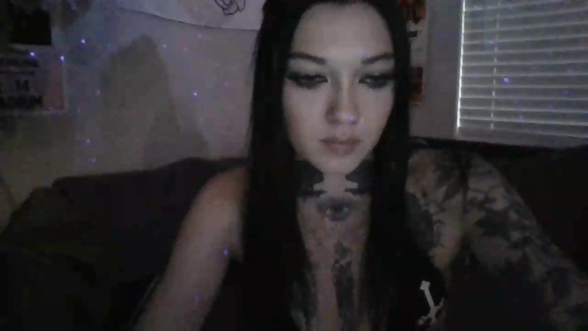 Gallery image thumbnail from LizzyVicious's myfreecams stream on, 08/04/2026, 05:37 image 13 of 20