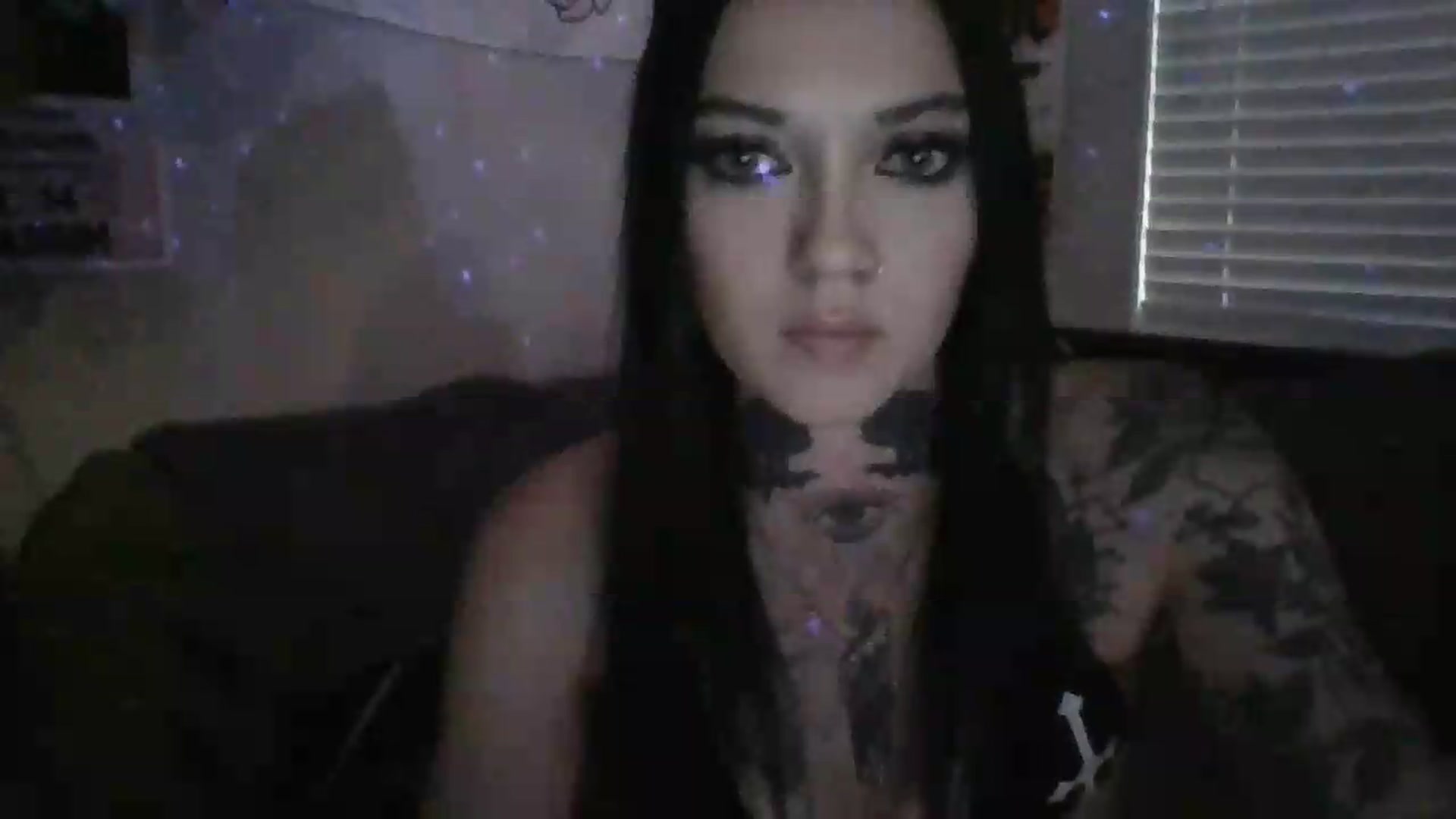 Gallery image thumbnail from LizzyVicious's myfreecams stream on, 08/04/2026, 05:37 image 16 of 20