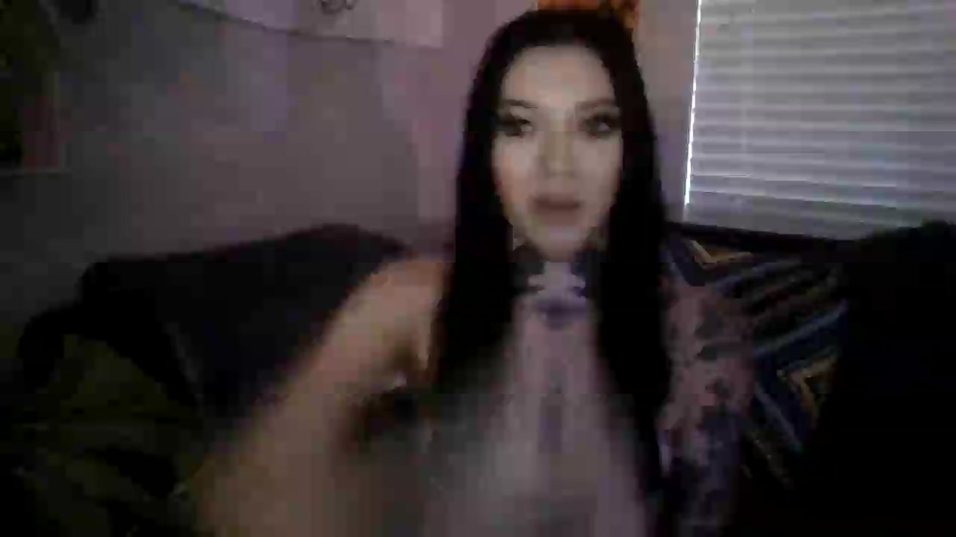 Gallery image thumbnail from LizzyVicious's myfreecams stream on, 08/14/2026, 06:51 image 11 of 20