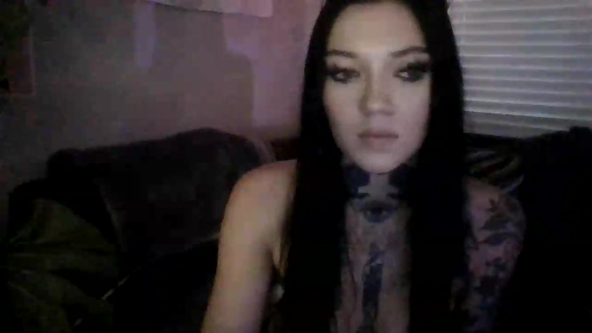 Gallery image thumbnail from LizzyVicious's myfreecams stream on, 08/14/2026, 06:51 image 15 of 20