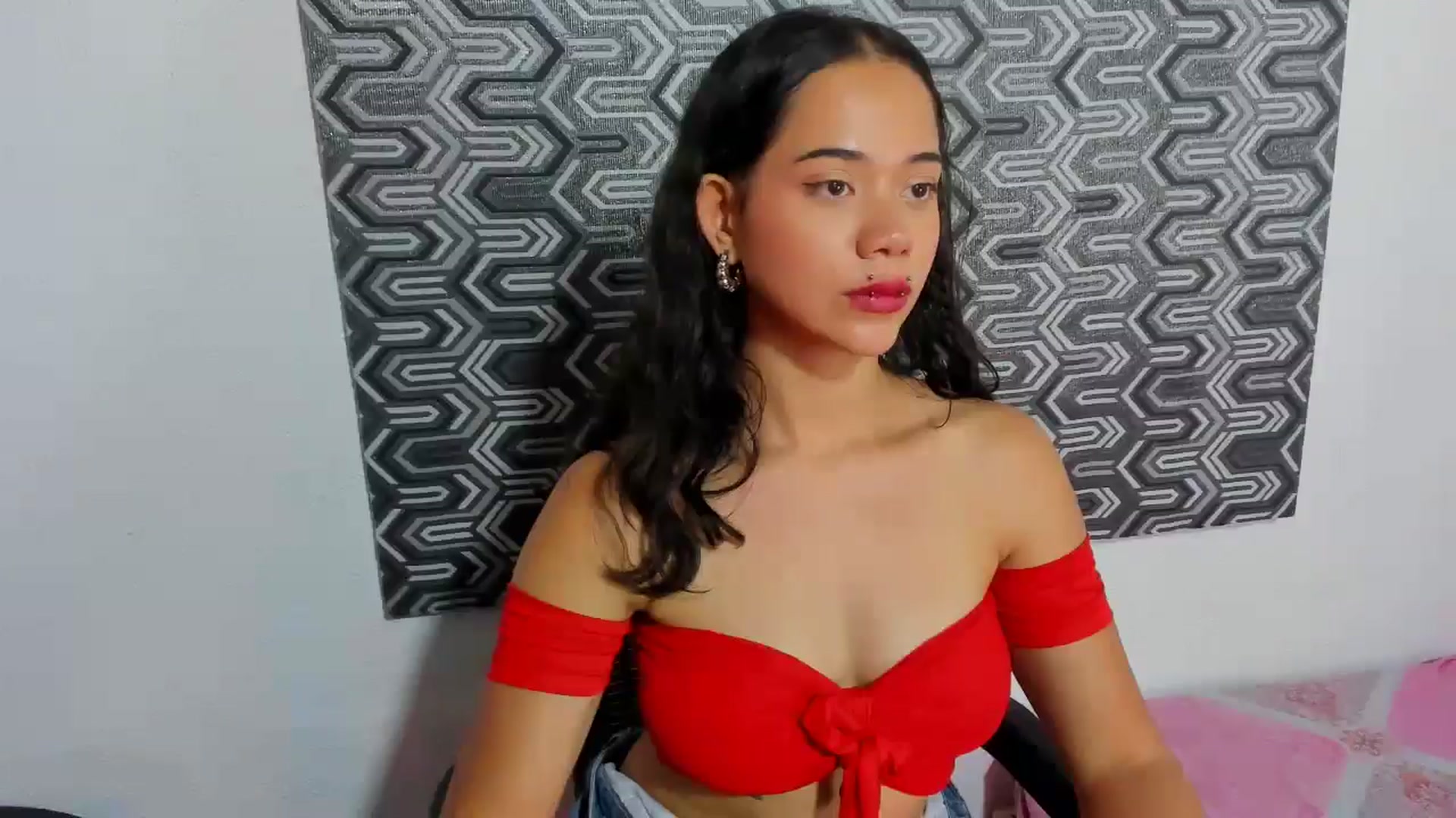 Gallery image thumbnail from Lizzysun's myfreecams stream on, 09/01/2025, 14:48 image 4 of 20