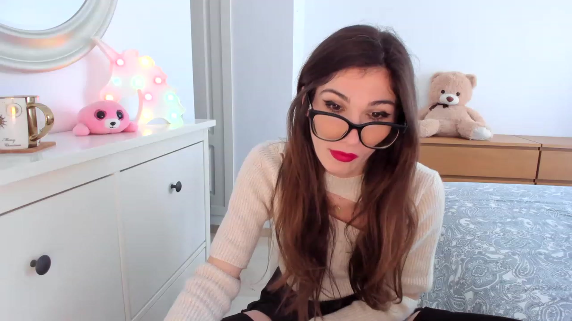 Gallery image thumbnail from LlamaTellU's myfreecams stream on, 03/03/2023, 09:01 image 19 of 20